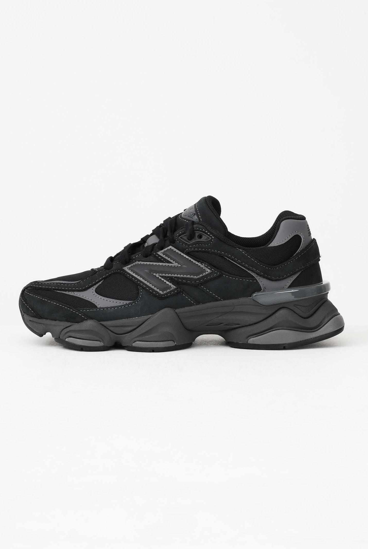 NEW BALANCE Sneakers 9060 nere da uomo U906079E . NEW BALANCE
