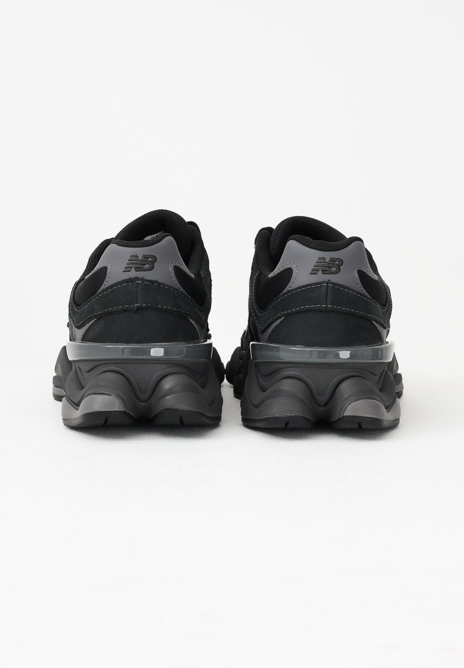 NEW BALANCE Sneakers 9060 nere da uomo U906079E . NEW BALANCE