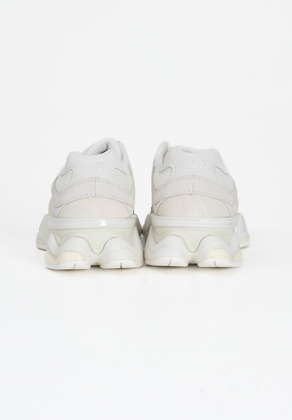 NEW BALANCE Sneakers 9060 panna da uomo U9060ERB . NEW BALANCE