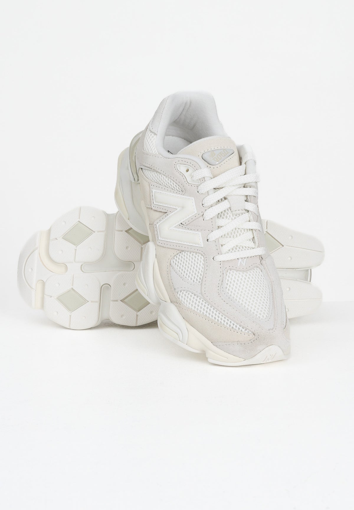 NEW BALANCE Sneakers 9060 panna da uomo U9060ERB . NEW BALANCE