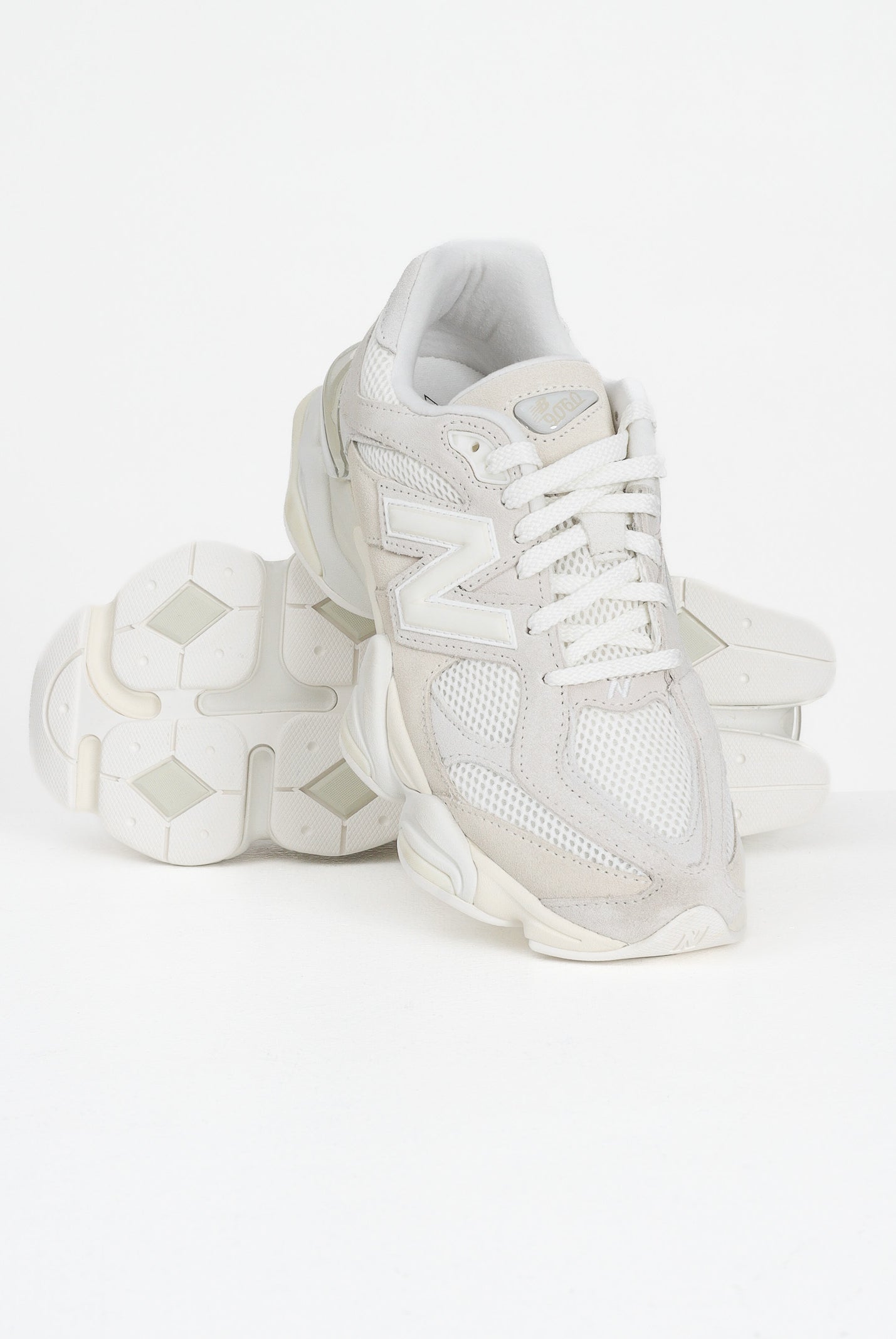 NEW BALANCE Sneakers 9060 panna da uomo U9060ERB . NEW BALANCE