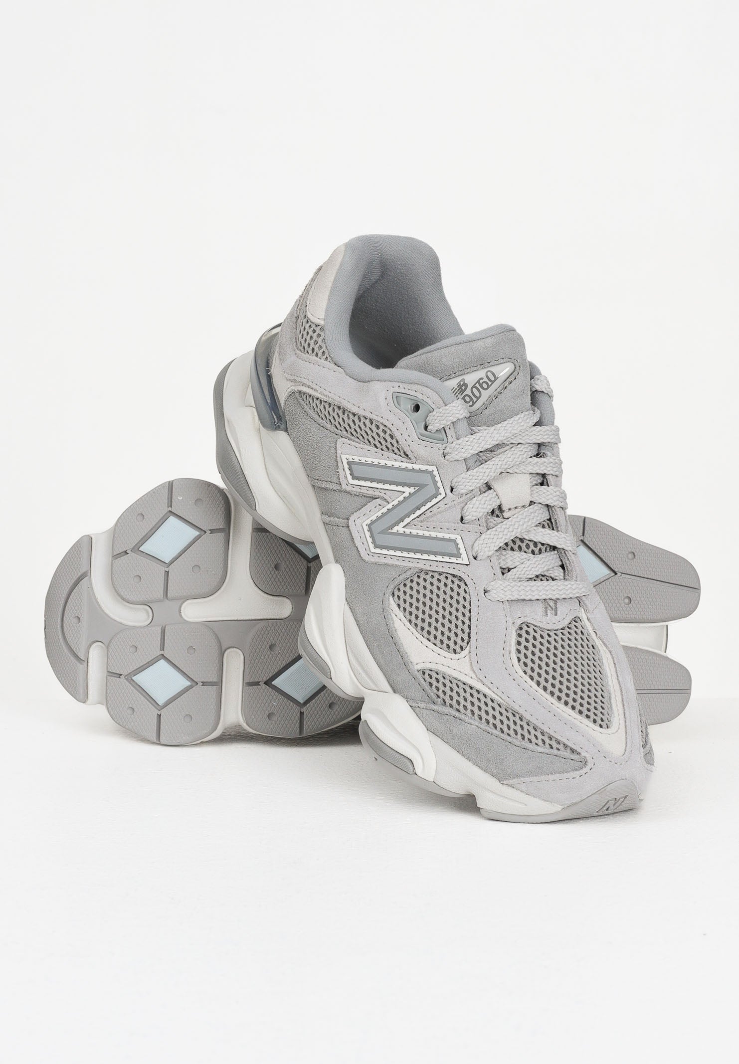 NEW BALANCE Sneakers 9060 grigie da uomo U9060ERD . NEW BALANCE