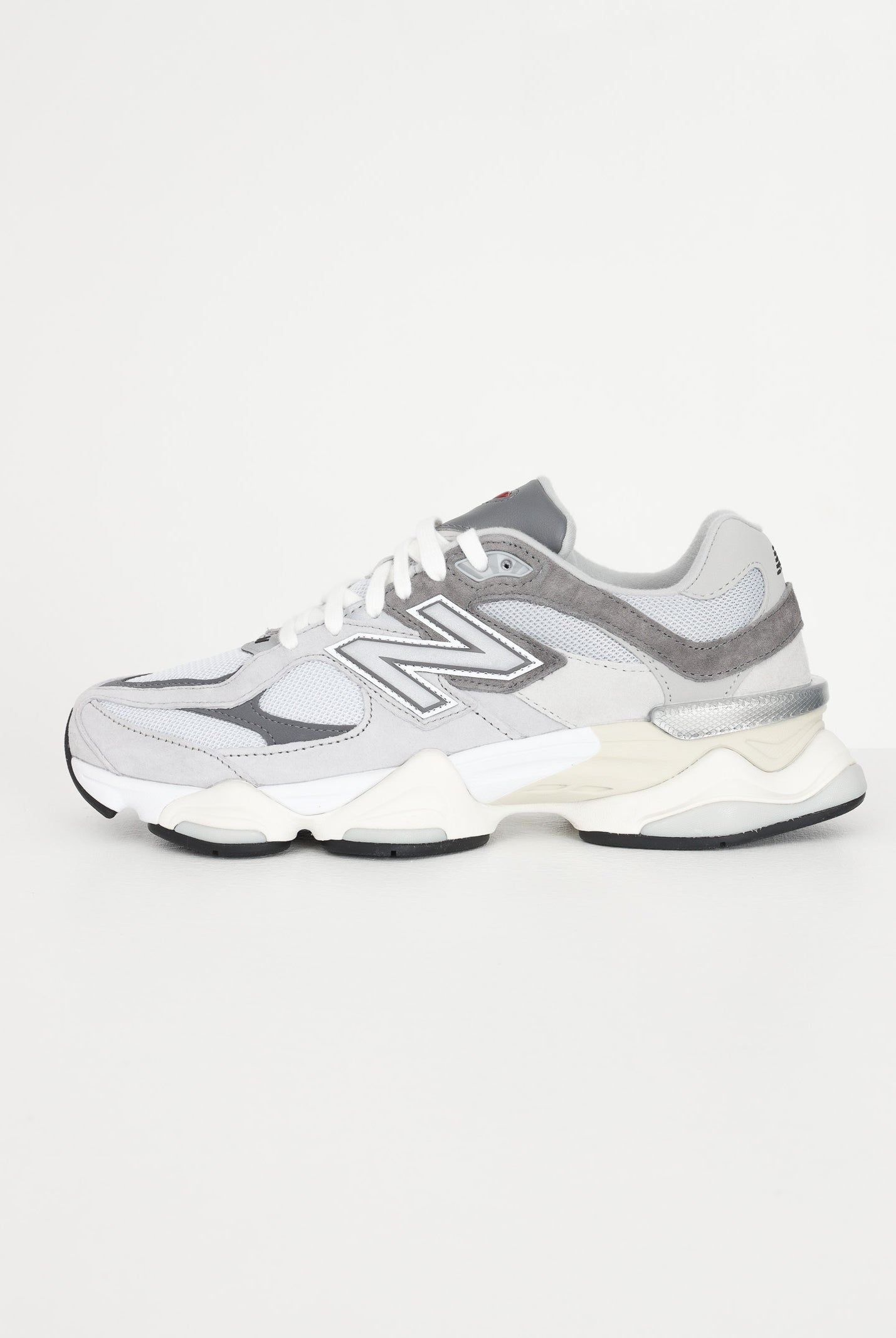 NEW BALANCE Sneakers 9060 grigie da uomo U9060GRY . NEW BALANCE