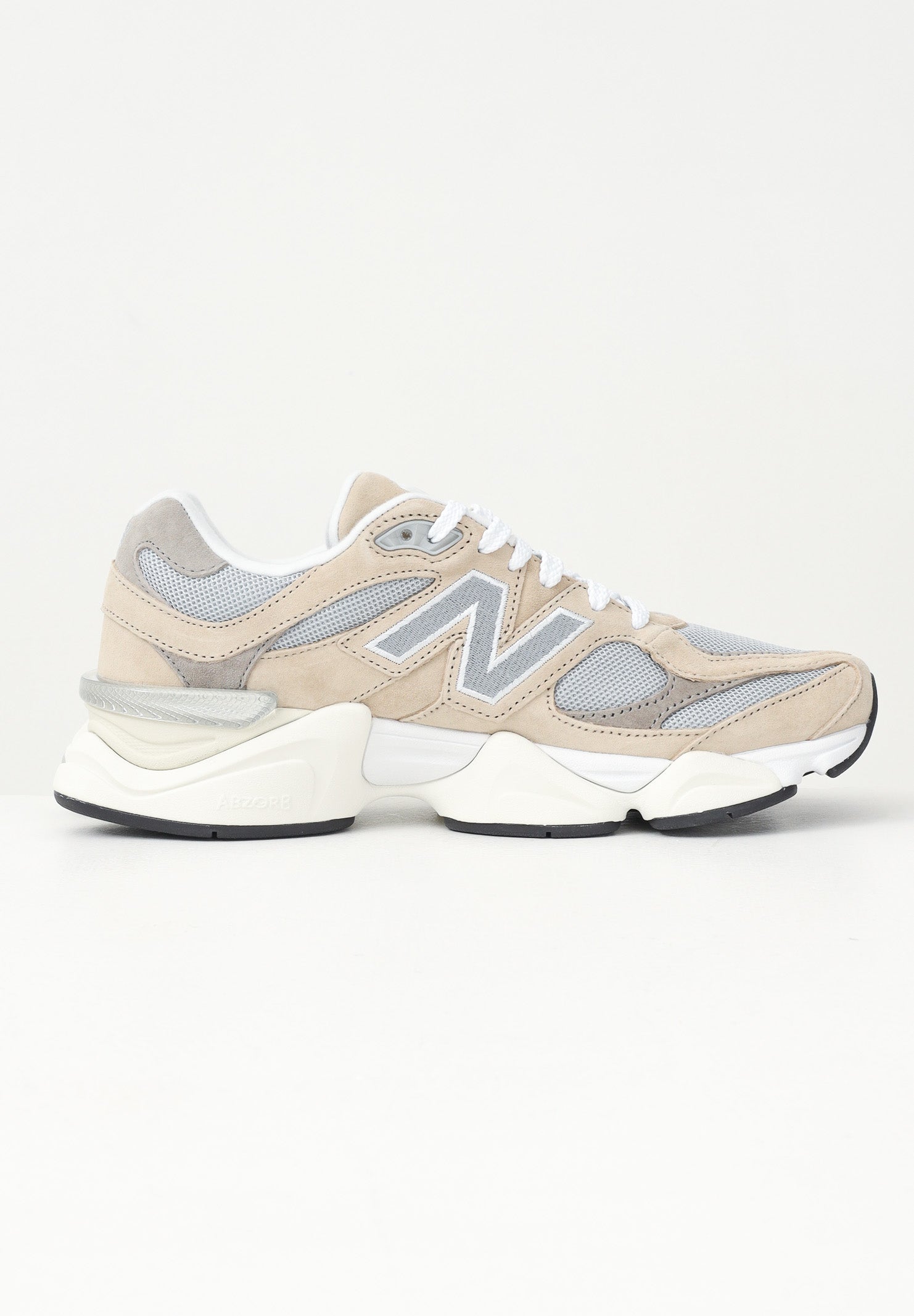 NEW BALANCE Sneakers 9060 beige da uomo U9060LBD . NEW BALANCE