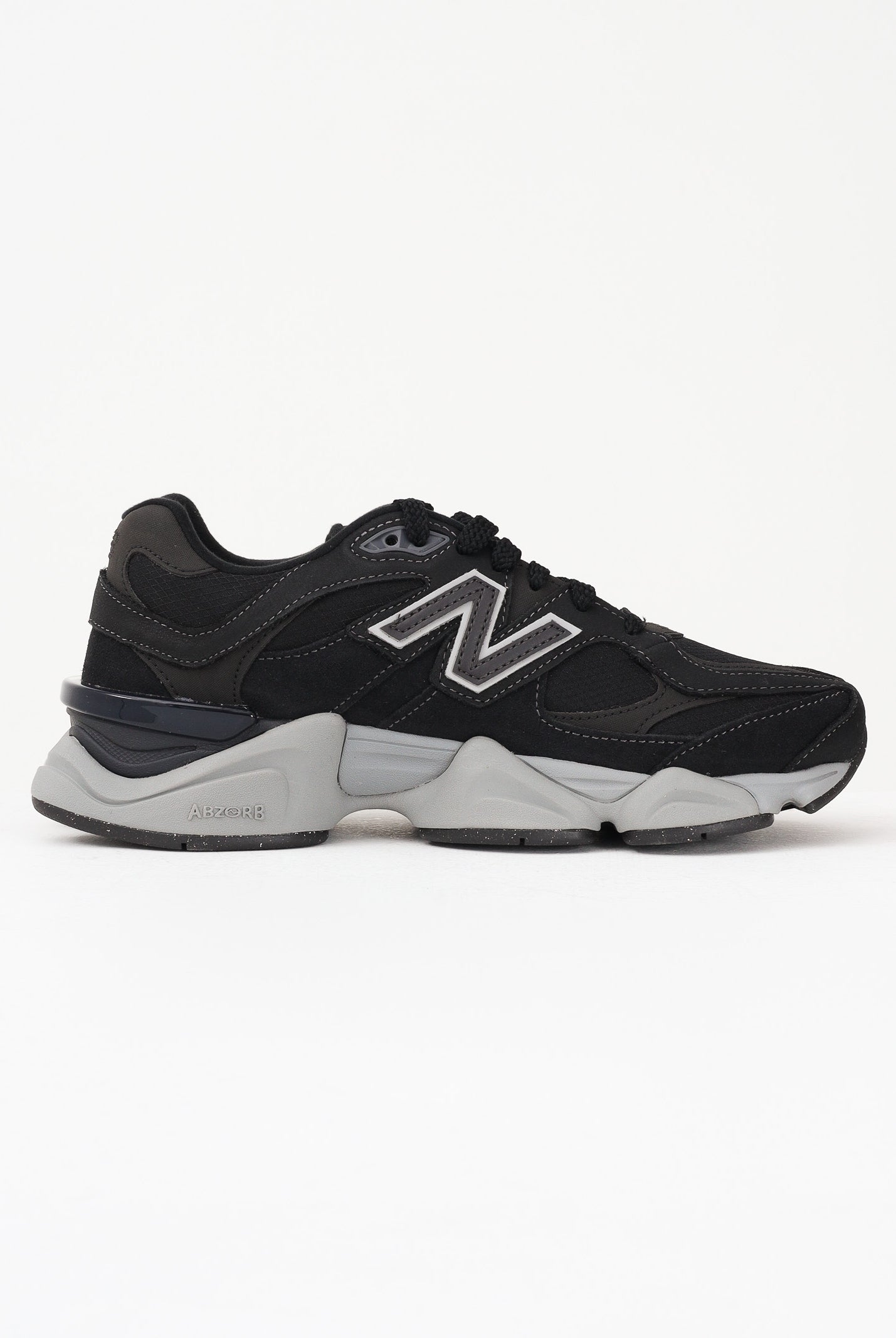 NEW BALANCE Sneakers 9060 nere da uomo e donna U9060ORA . NEW BALANCE