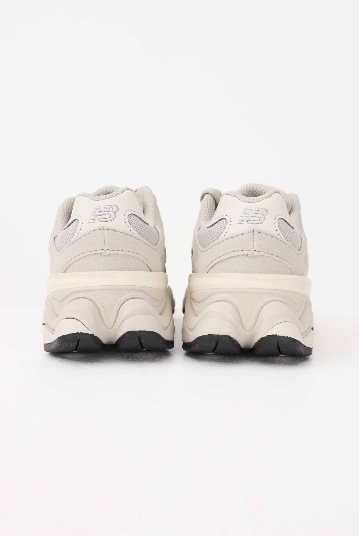 NEW BALANCE Sneakers 9060 Lace panna da bambino e bambina P9060445 . NEW BALANCE