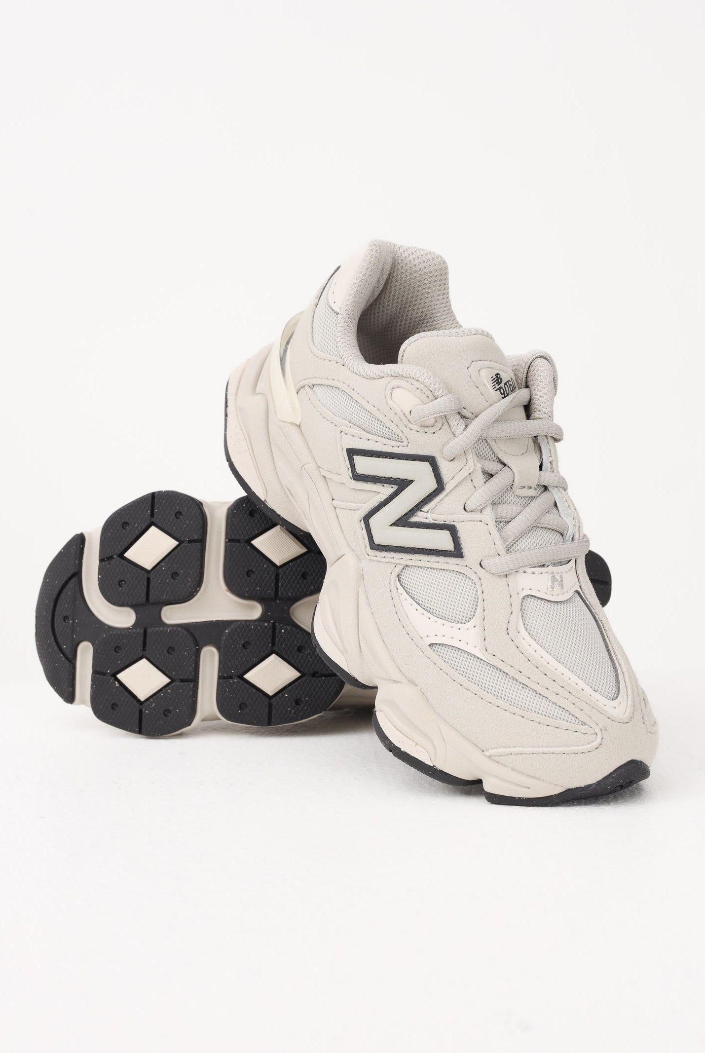 NEW BALANCE Sneakers 9060 Lace panna da bambino e bambina P9060445 . NEW BALANCE