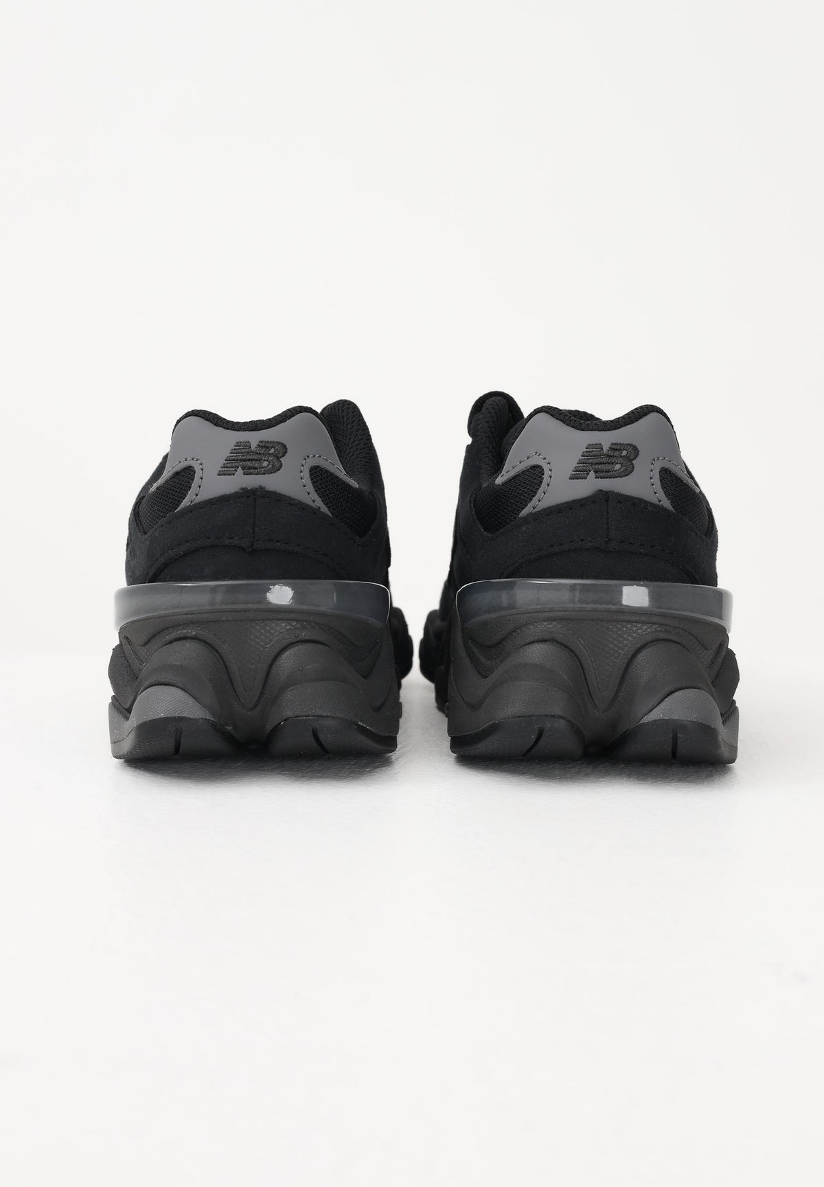NEW BALANCE Sneakers 9060 Lace nere da bambino e bambina P9060662 . NEW BALANCE