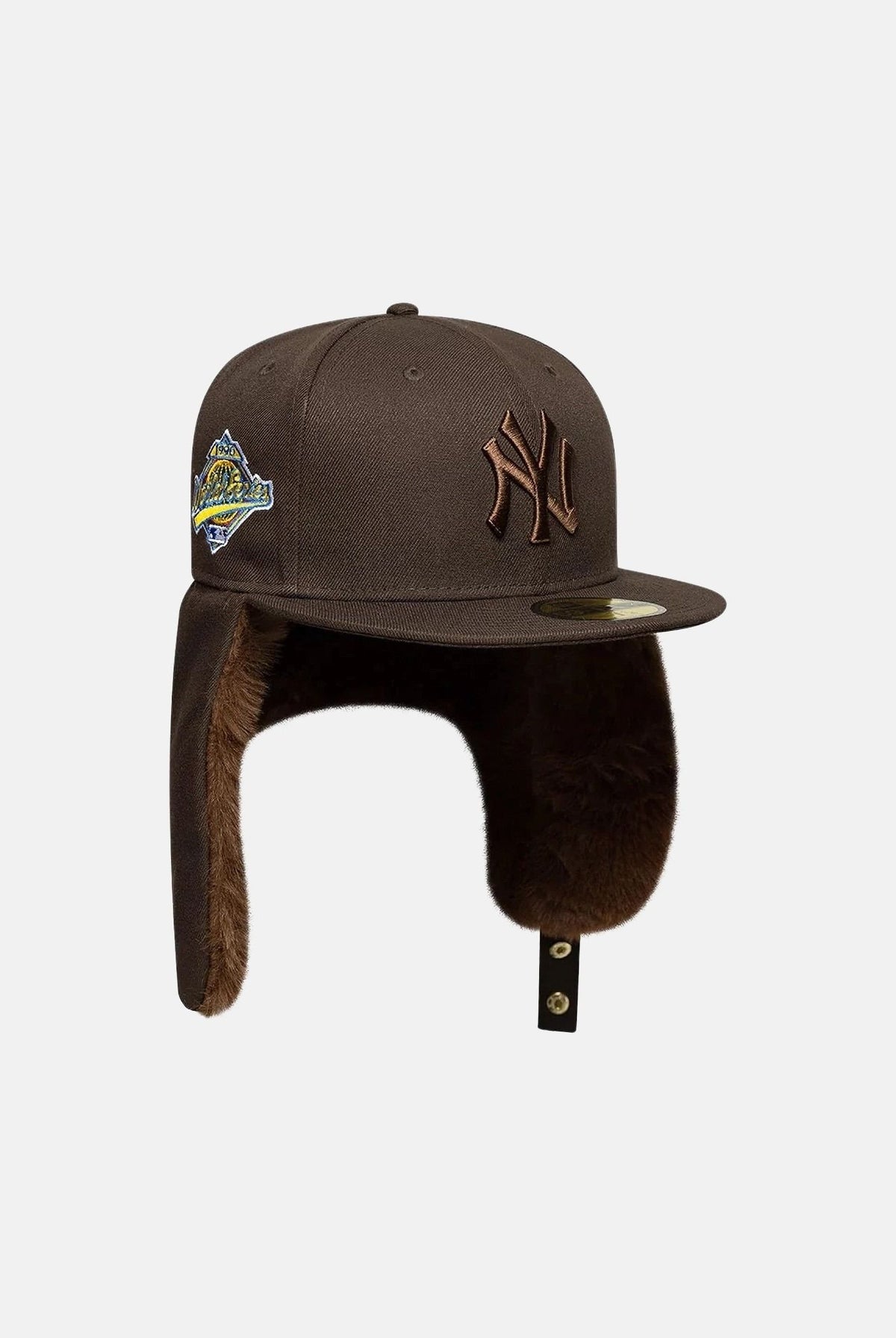 NEW ERA Cappello con visiera 59FIFTY DOGEAR NEW YORK marrone scuro per uomo e donna con paraorecchie foderati 60842641 . NEW ERA