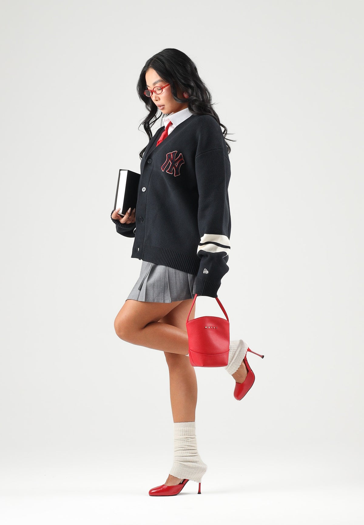 NEW ERA Cardigan nero per uomo e donna con bottoni e righe sportive bianche sulle maniche 60897381 . NEW ERA