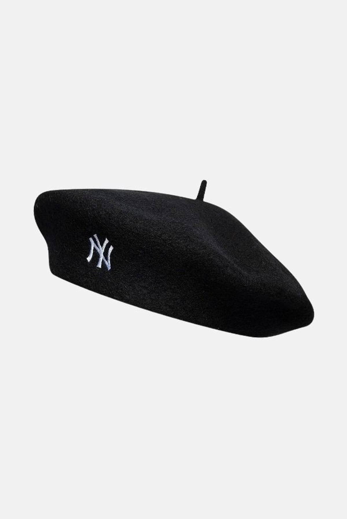 NEW ERA Basco nero da donna con mini logo centrale 60915736 . NEW ERA