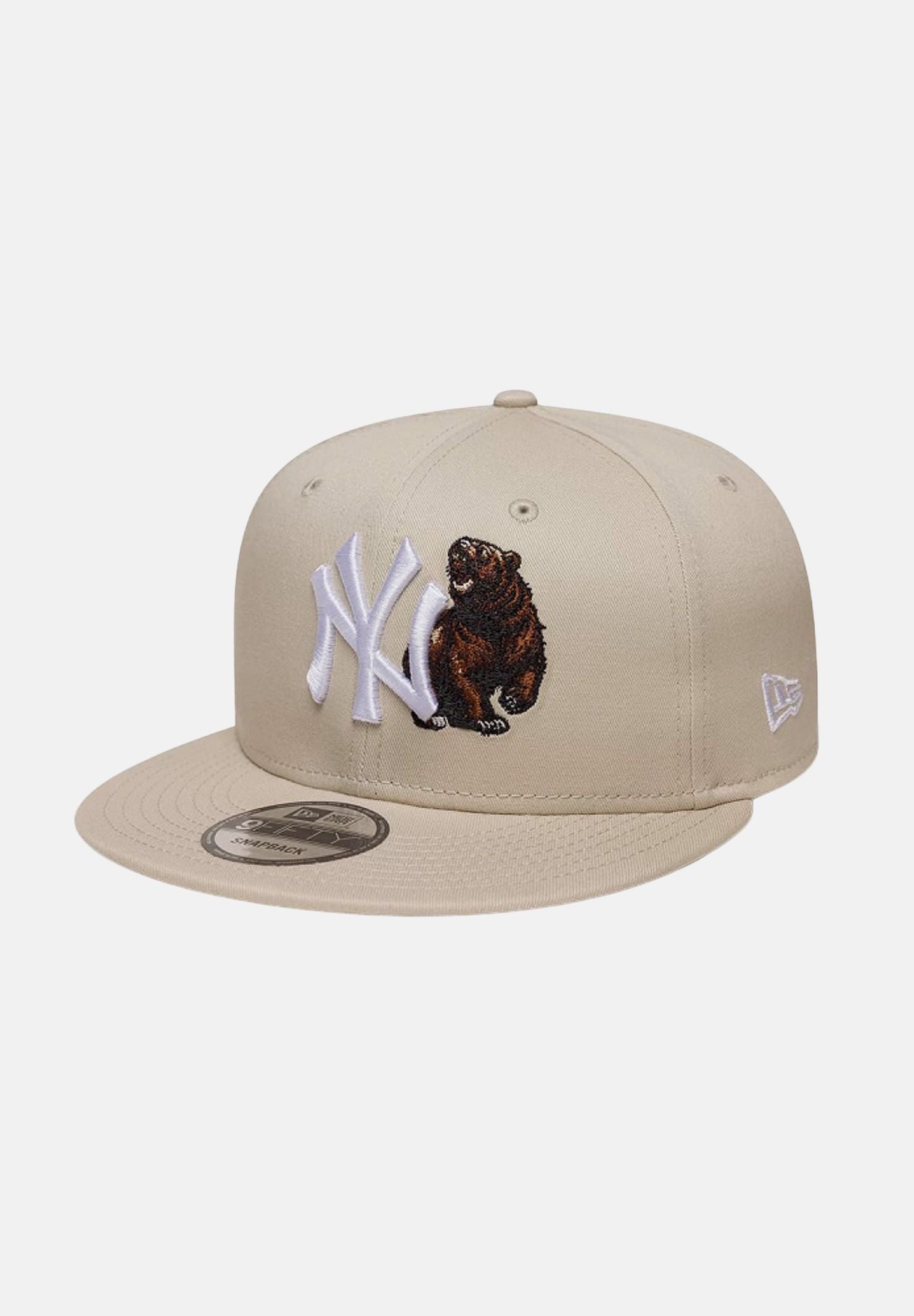 NEW ERA Cappello con visiera dritta 9FIFTY NEW YORK beige per uomo e donna con logo Yankees e grafica orso 60951082 . NEW ERA