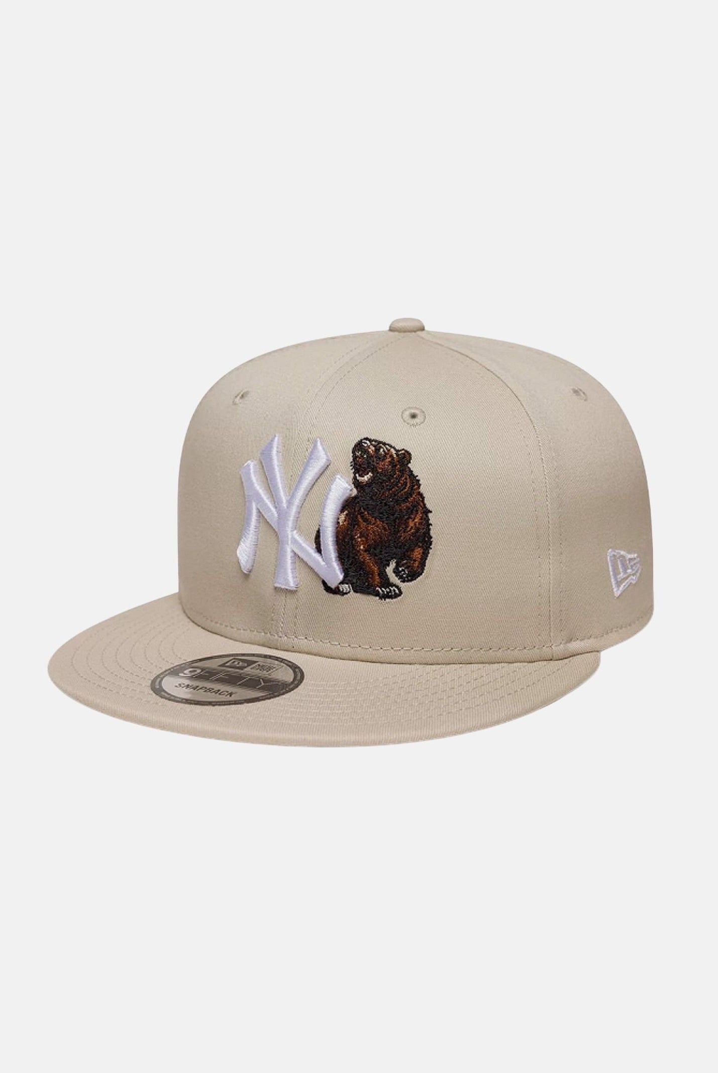 NEW ERA Cappello con visiera dritta 9FIFTY NEW YORK beige per uomo e donna con logo Yankees e grafica orso 60951082 . NEW ERA