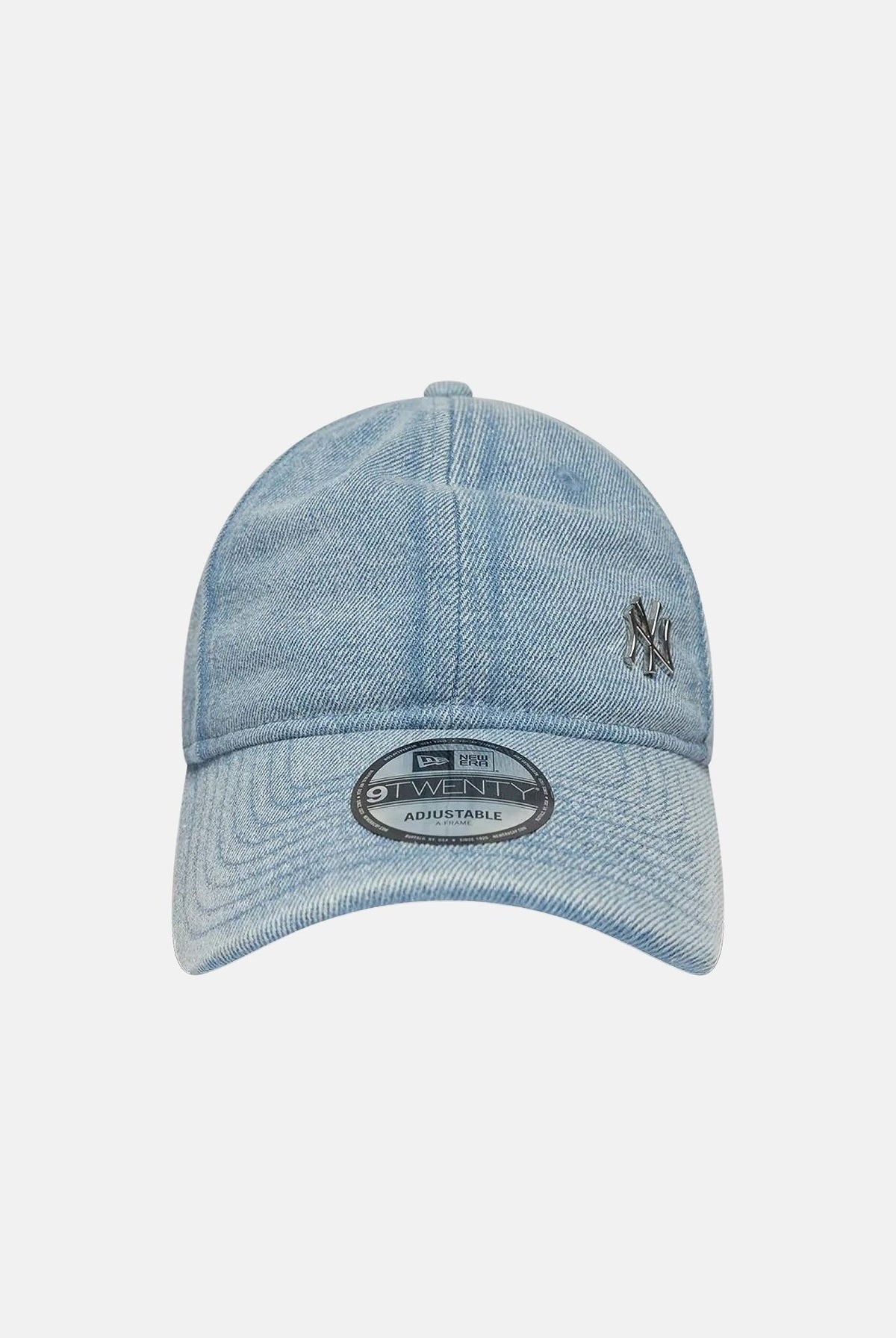 NEW ERA Cappellino 9TWENTY NEW YORK YANKEES azzurro denim per uomo e donna, effetto lavato, visiera curva e logo NY ricamato. 60960221 . NEW ERA