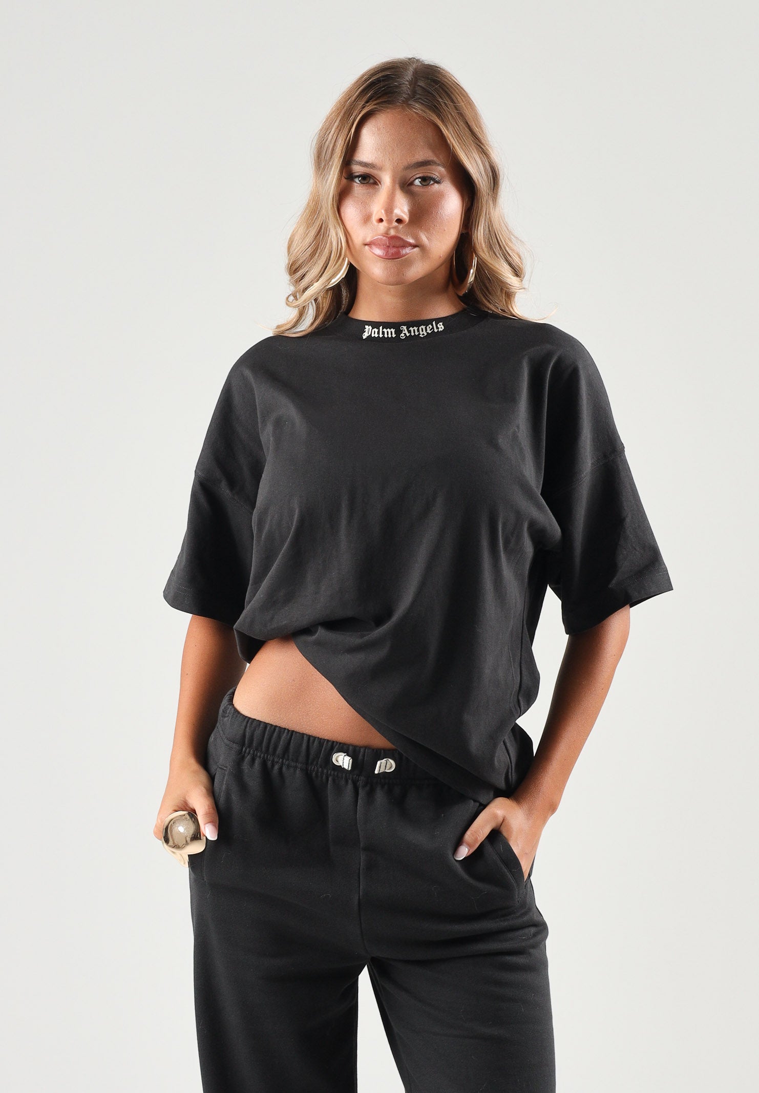 PALM ANGELS T-shirt a manica corta nera per donna, ragazza e bambina con logo sul colletto e maxi stampa posteriore. F6PAJBTH012 110 PALM ANGELS