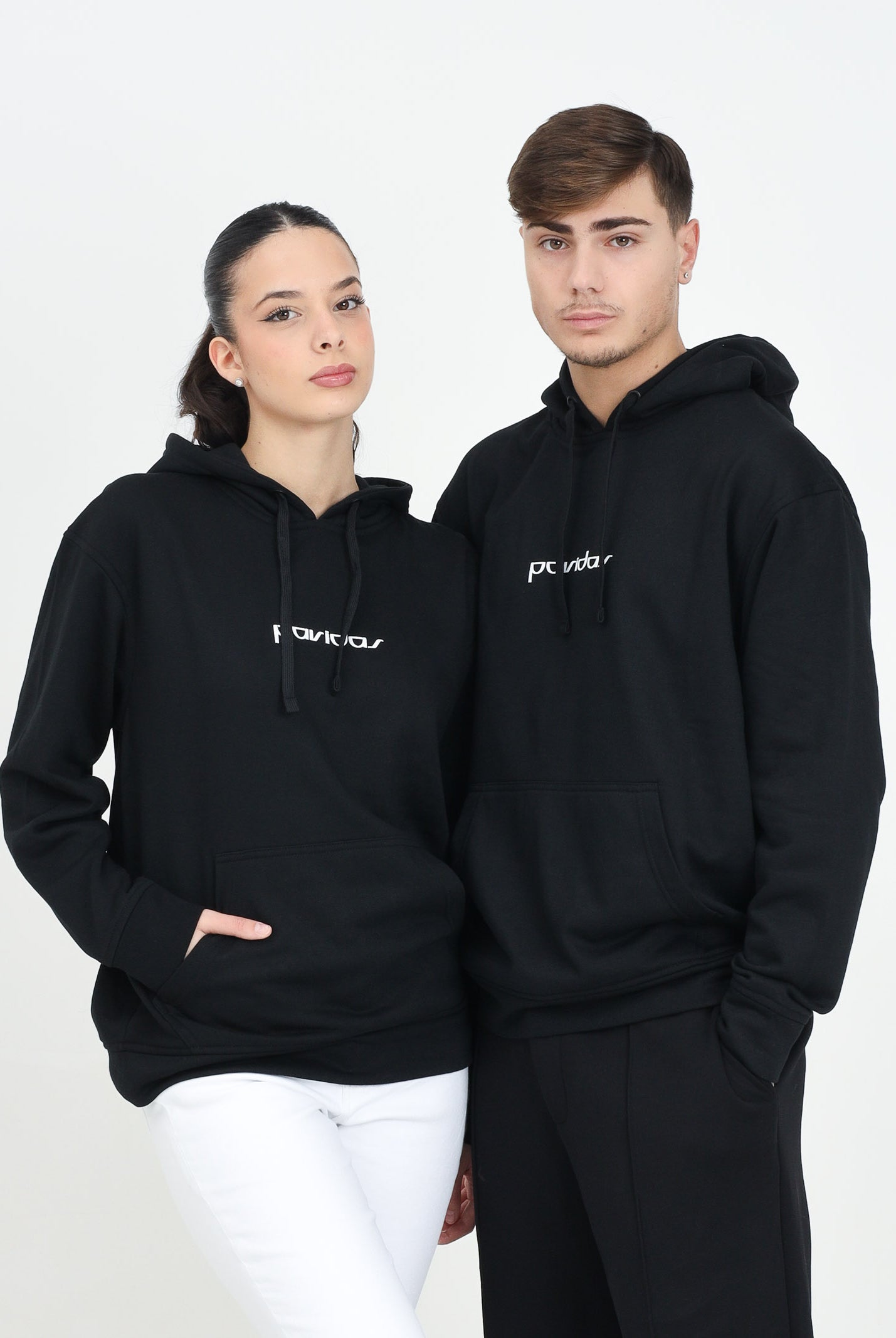 Felpa con cappuccio nera per uomo e donna rifinita da stampa logo PAVIDAS-HOODIE BLACK PAVIDAS