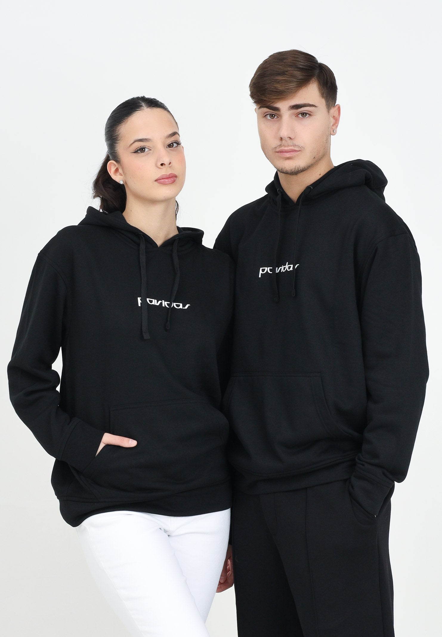 Felpa con cappuccio nera per uomo e donna rifinita da stampa logo PAVIDAS-HOODIE BLACK PAVIDAS