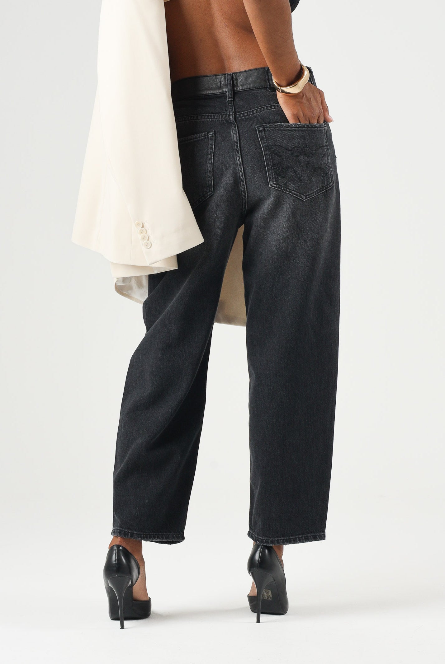 PINKO jeans ESTELLE EGG balloon fit con inserti effetto pelle lavaggio black, colore basico nero, donna. 103857A3GW PJ4 PINKO