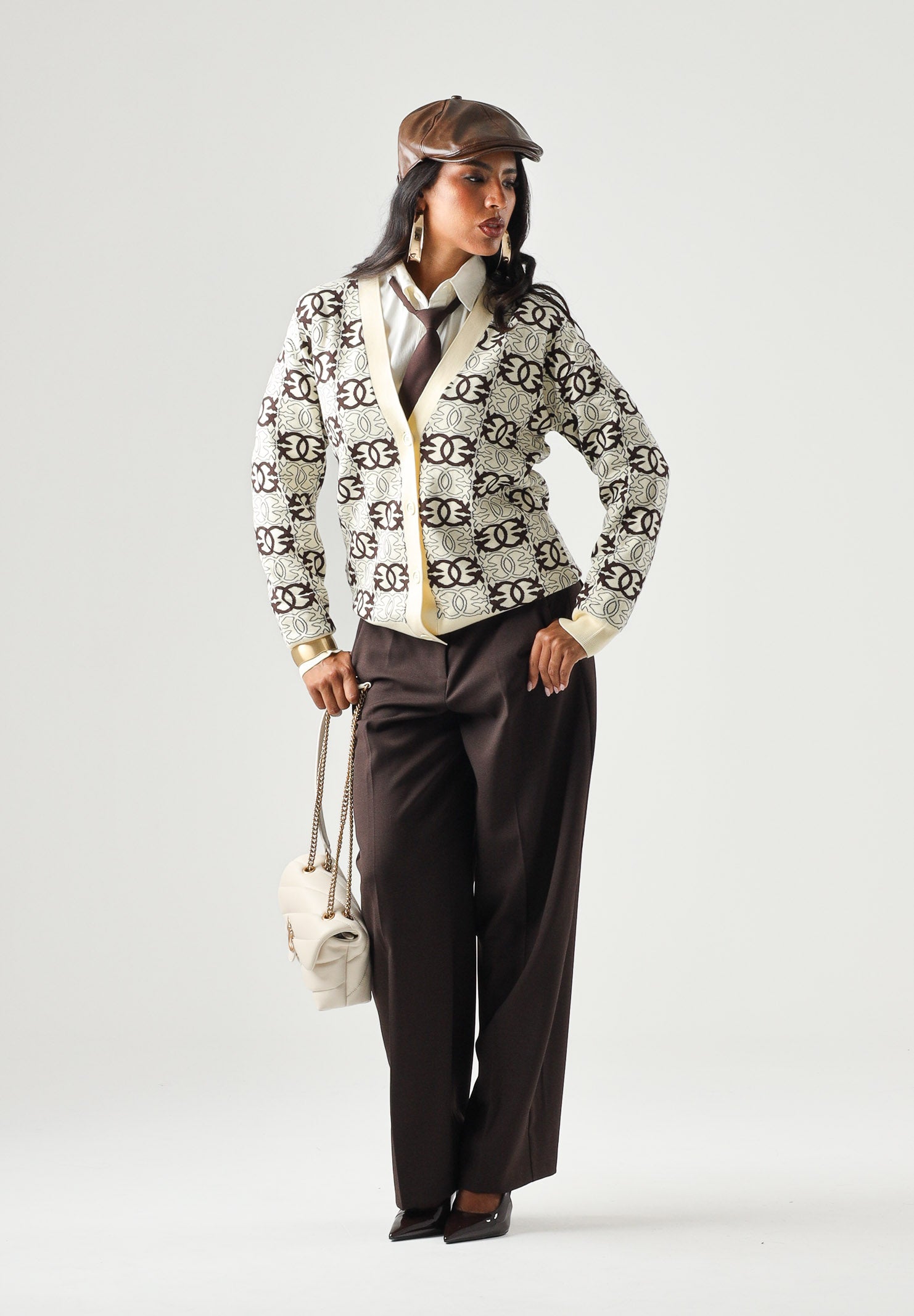 PINKO Cardigan HALG BREED beige e marrone da donna con motivo logo geometrico all over. 106042A2YD CL1 PINKO