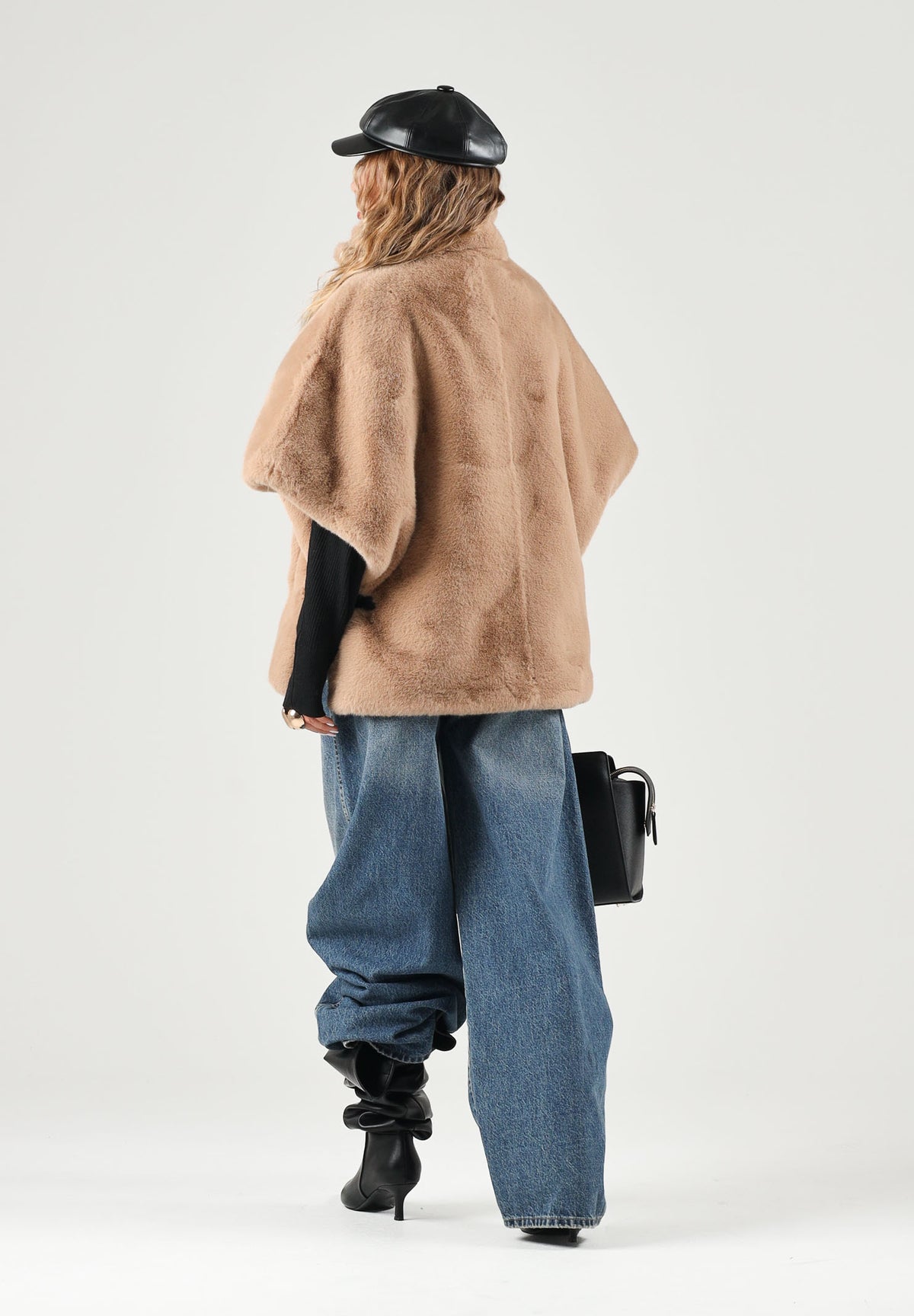 PINKO Cappa in pelliccia sintetica NEW COMODINO Beige Taupe Caldo da donna. 107043A3E7 C73 PINKO