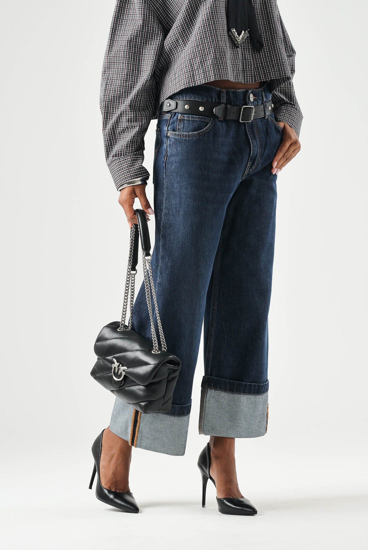 PINKO Jeans CYNTIA TURN UP cropped wide leg lavaggio scuro da donna con risvolto al fondo. 107277A3HG PJB PINKO