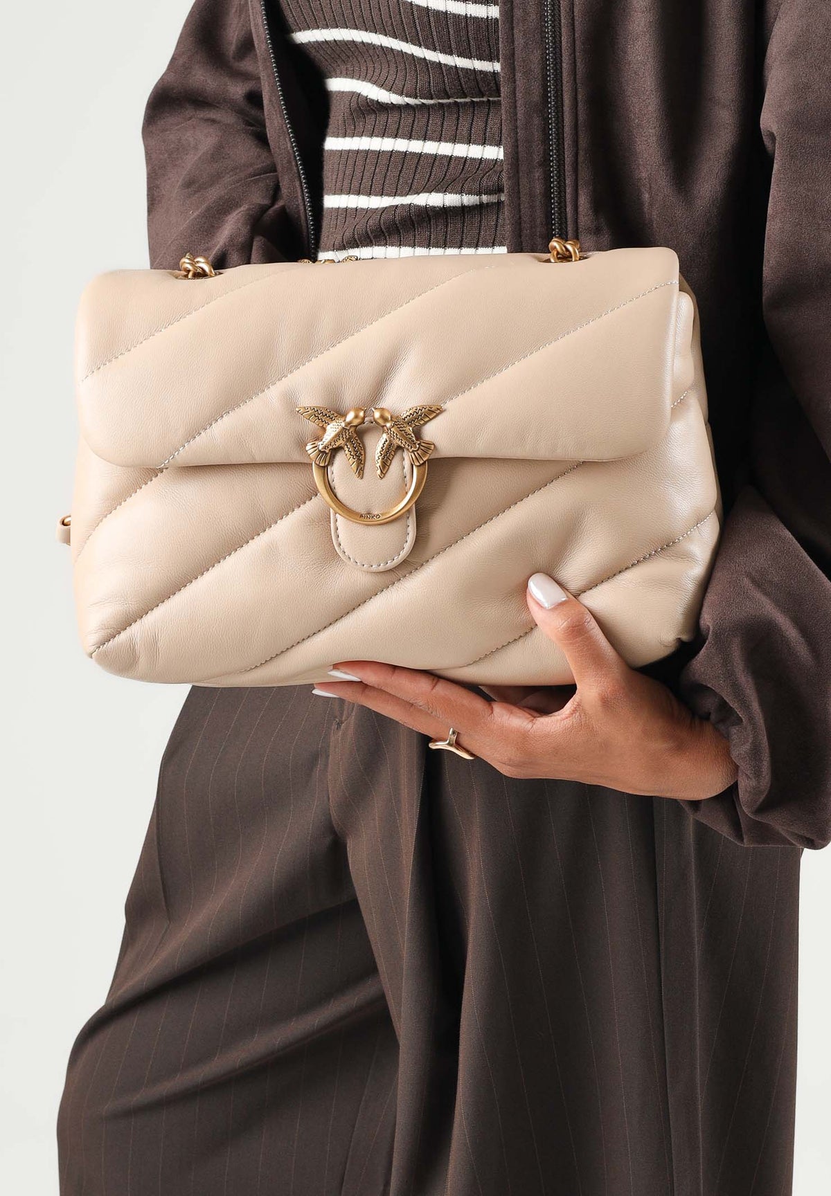 PINKO Borsa a tracolla Love Puff Classic beige-grigio per donna con trapuntatura chevron 107616A0F2 C50Q PINKO