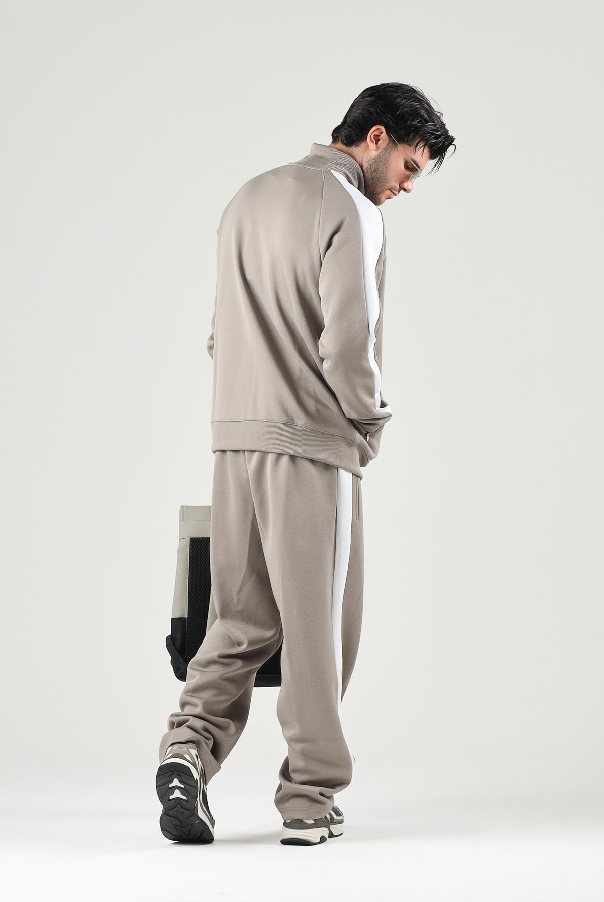 PUMA Felpa con zip T7 ALWAYS ON beige per uomo con bande laterali a contrasto. 629587 81 PUMA