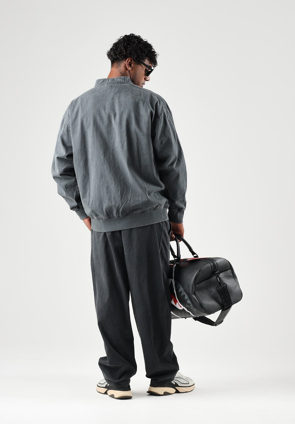 PUMA Giacca di jeans ARCHIVE WASHED TWILL nera da uomo con mini logo laterale 636718 01 PUMA