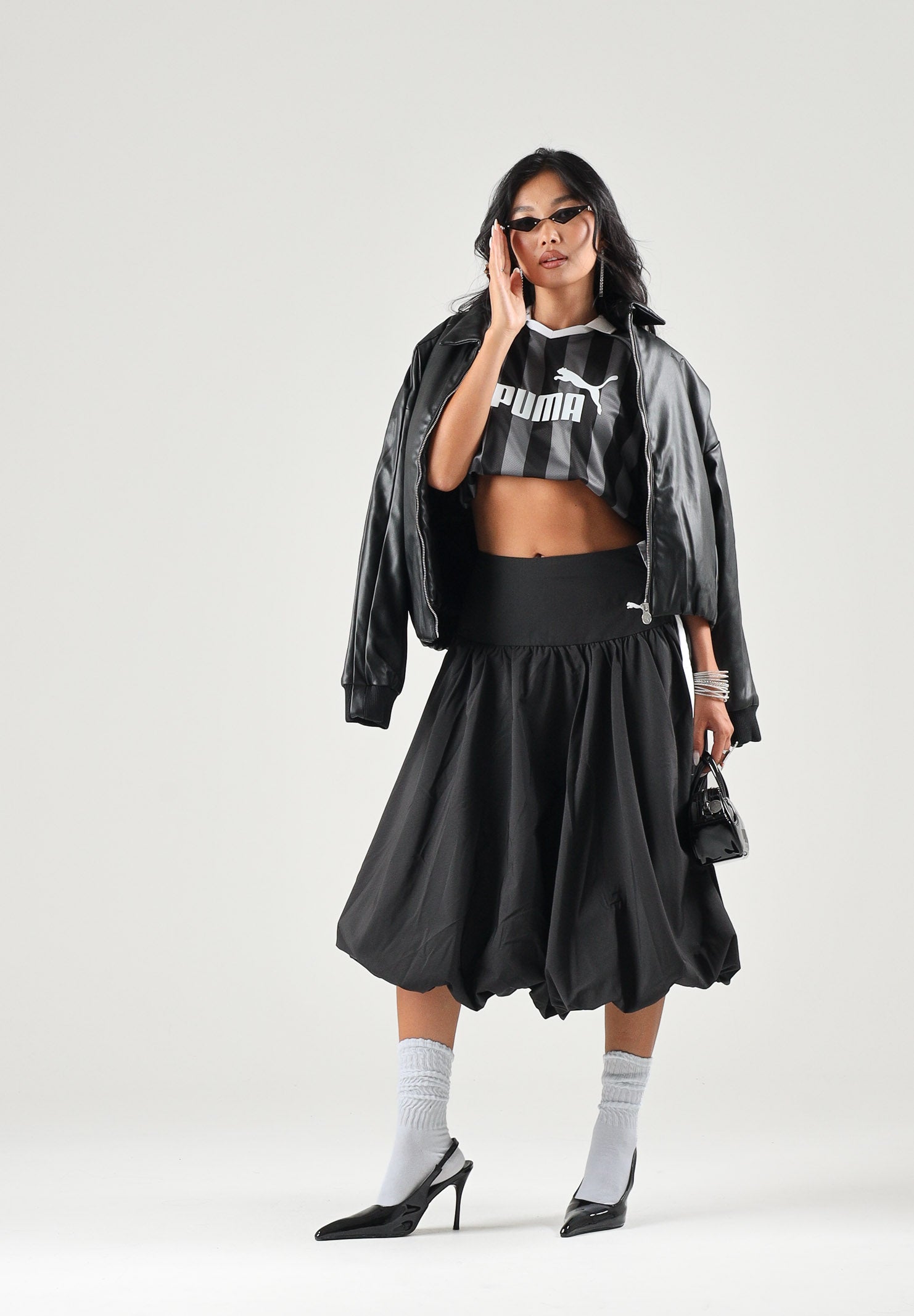 PUMA Giubbotto in pelle FAUX LEATHER nero da donna con colletto a camicia e zip frontale. 637143 01 PUMA
