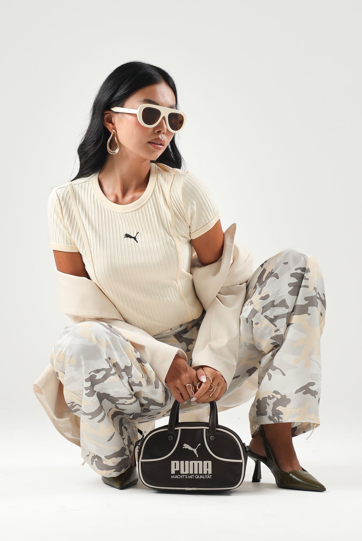 PUMA Pantaloni DARE TO CAMO giallo da donna con motivo mimetico sfumato 638346 88 PUMA