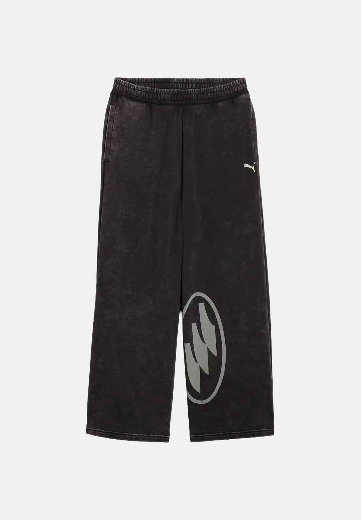 PUMA Pantalone DARE TO WASHED black per uomo con finitura effetto vissuto e maxi grafica 638731 01 PUMA