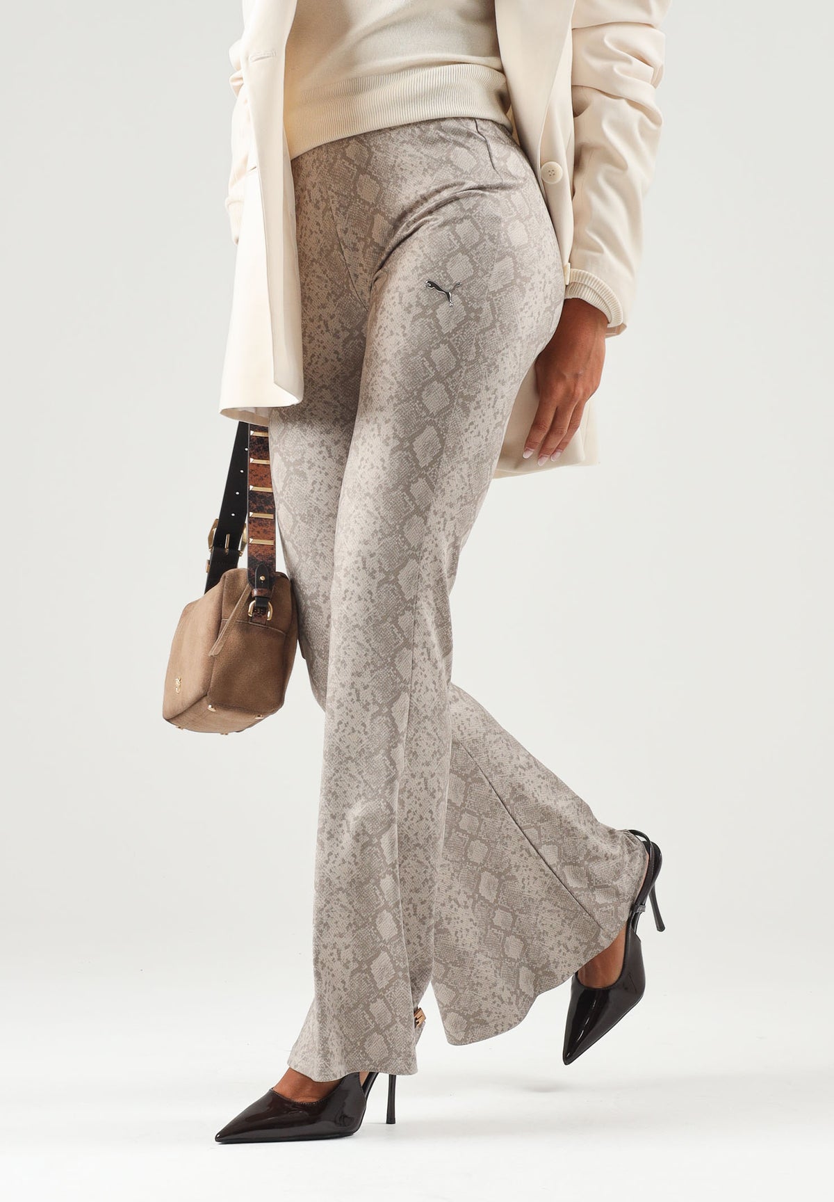 PUMA Leggings CLASSICS PYTHON beige per donna con trama pitonata tono su tono 638750 81 PUMA