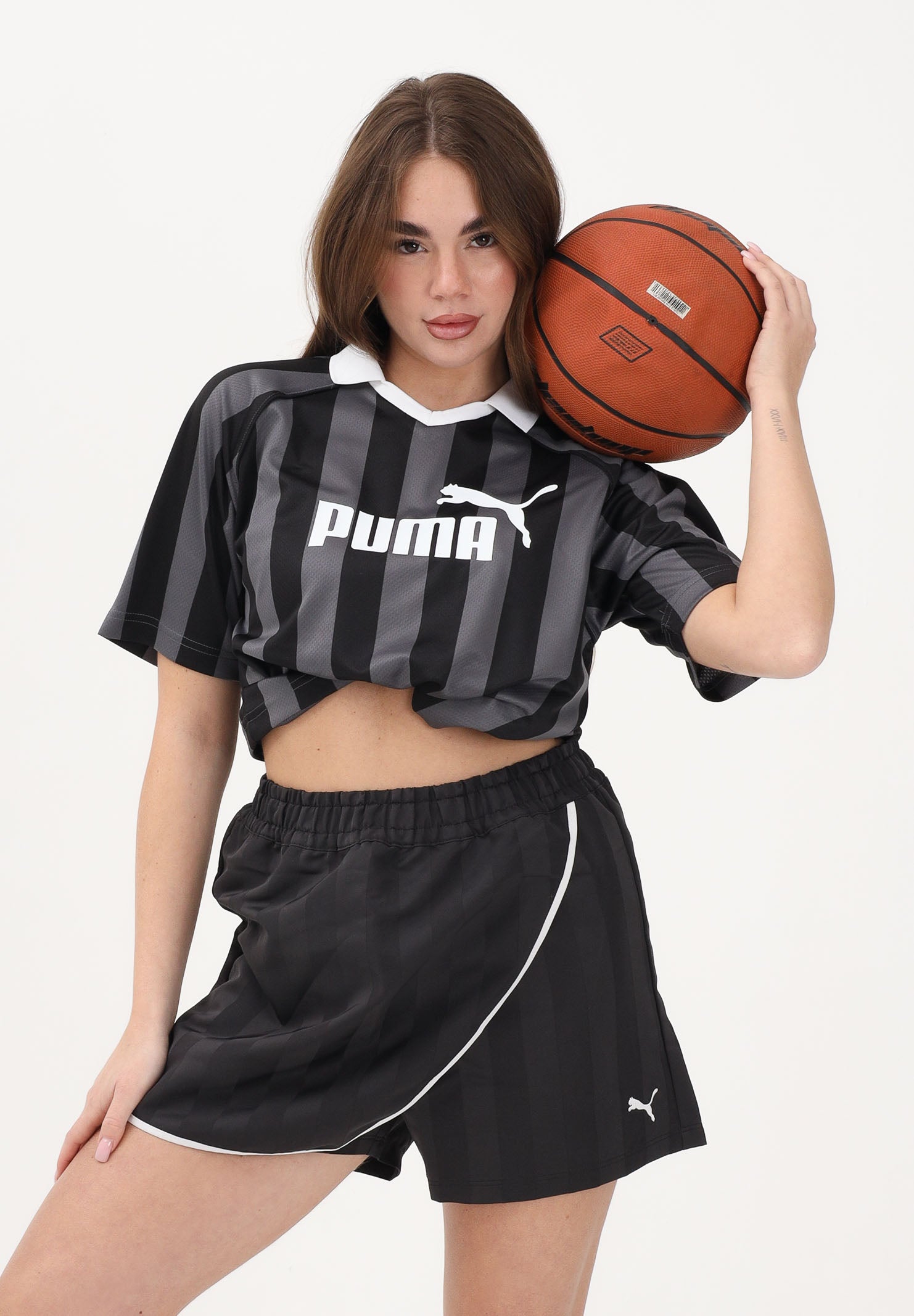 PUMA T-shirt a manica corta ESS Jersey nera da donna 691702 01 PUMA
