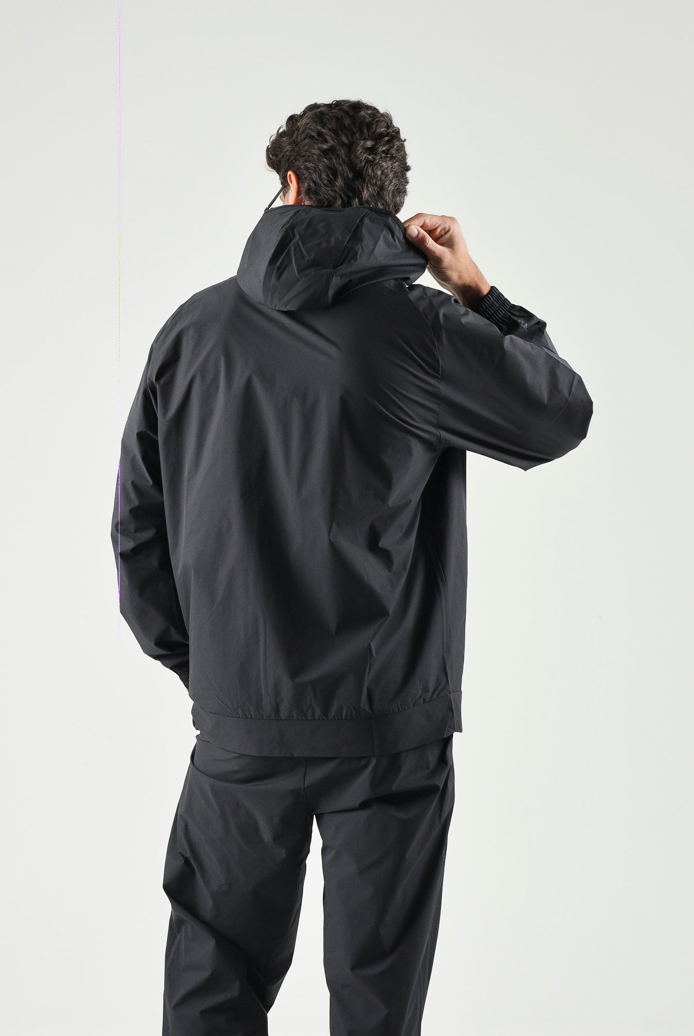 PUMA Giacca BORUSSIA a vento nera da uomo con dettagli a contrasto e stemma<BR/> 786509 07 PUMA