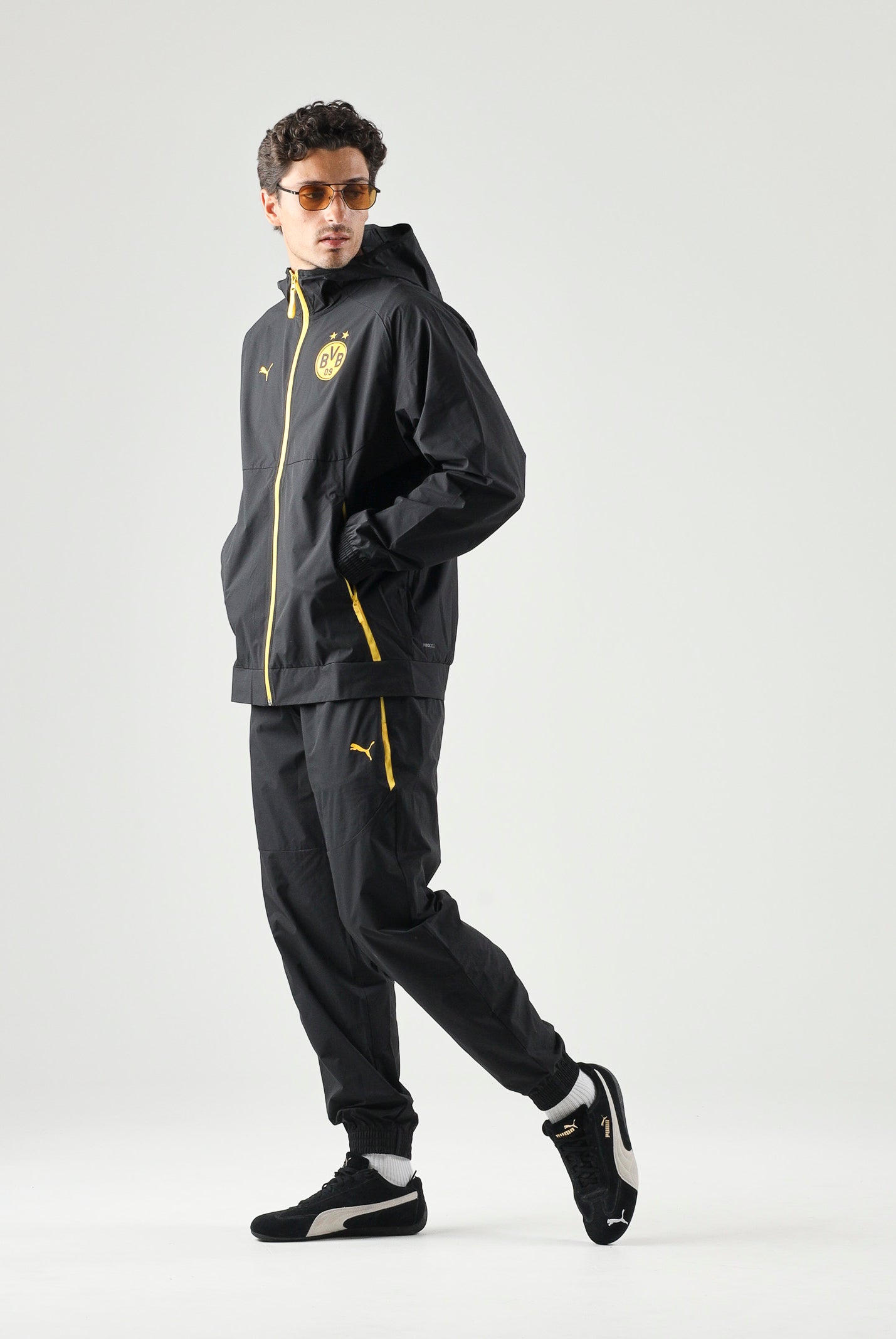 PUMA Pantaloni BORUSSIA DORTMUND nero da uomo con dettagli a contrasto 786510 07 PUMA