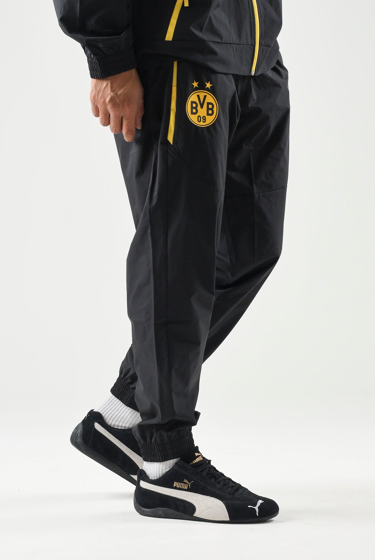 PUMA Pantaloni BORUSSIA DORTMUND nero da uomo con dettagli a contrasto 786510 07 PUMA