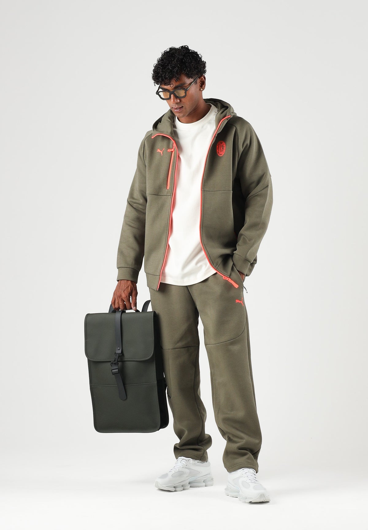 PUMA Felpa con zip AC MILAN TRAVEL HOODIE verde da uomo con profili arancioni 786685 21 PUMA