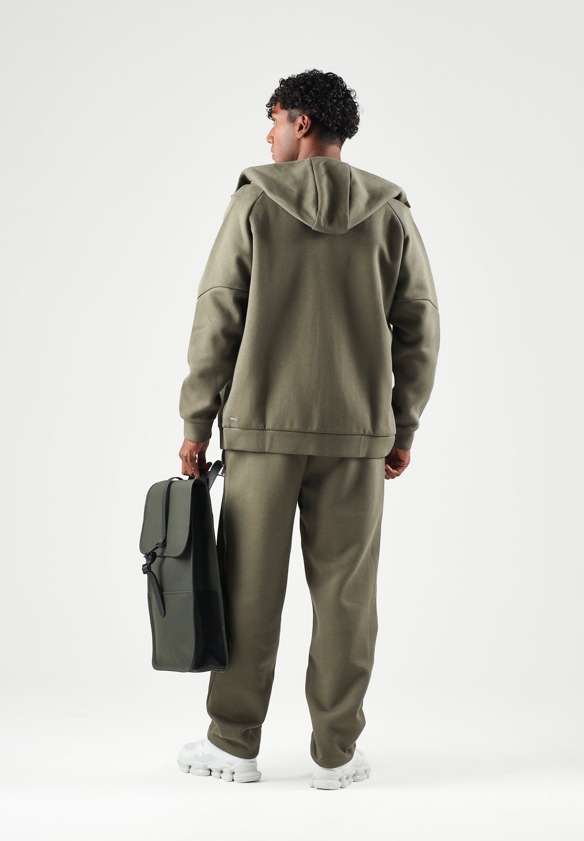 PUMA Felpa con zip AC MILAN TRAVEL HOODIE verde da uomo con profili arancioni 786685 21 PUMA