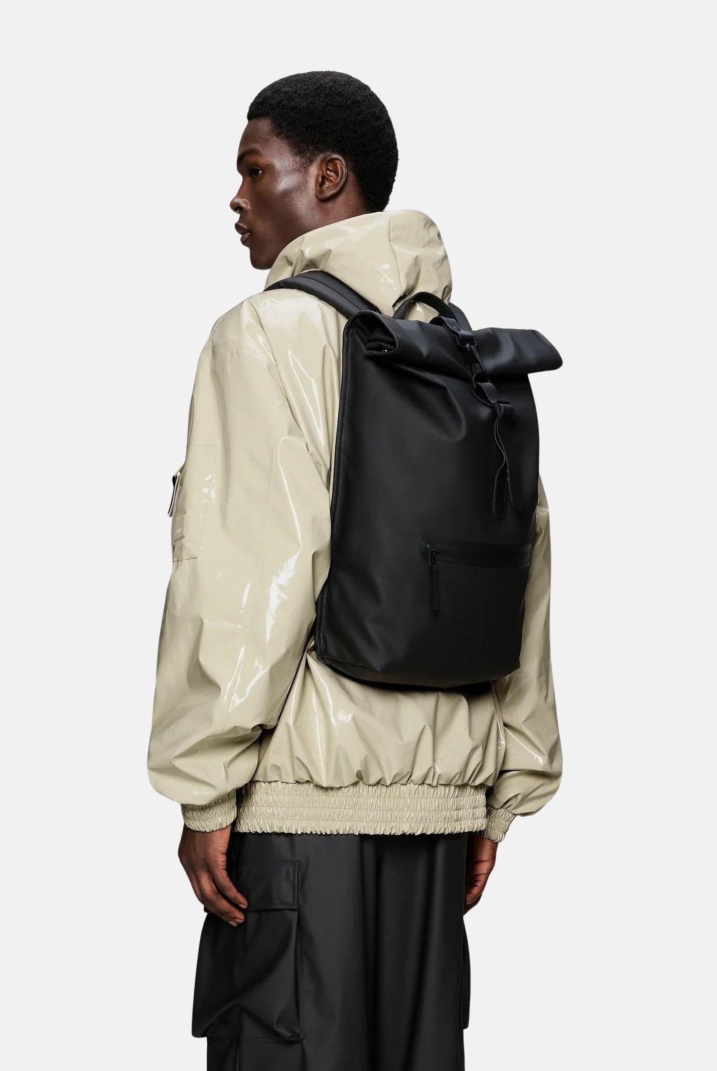 RAINS Zaino Rolltop nero per uomo e donna RA13320 BL RAINS