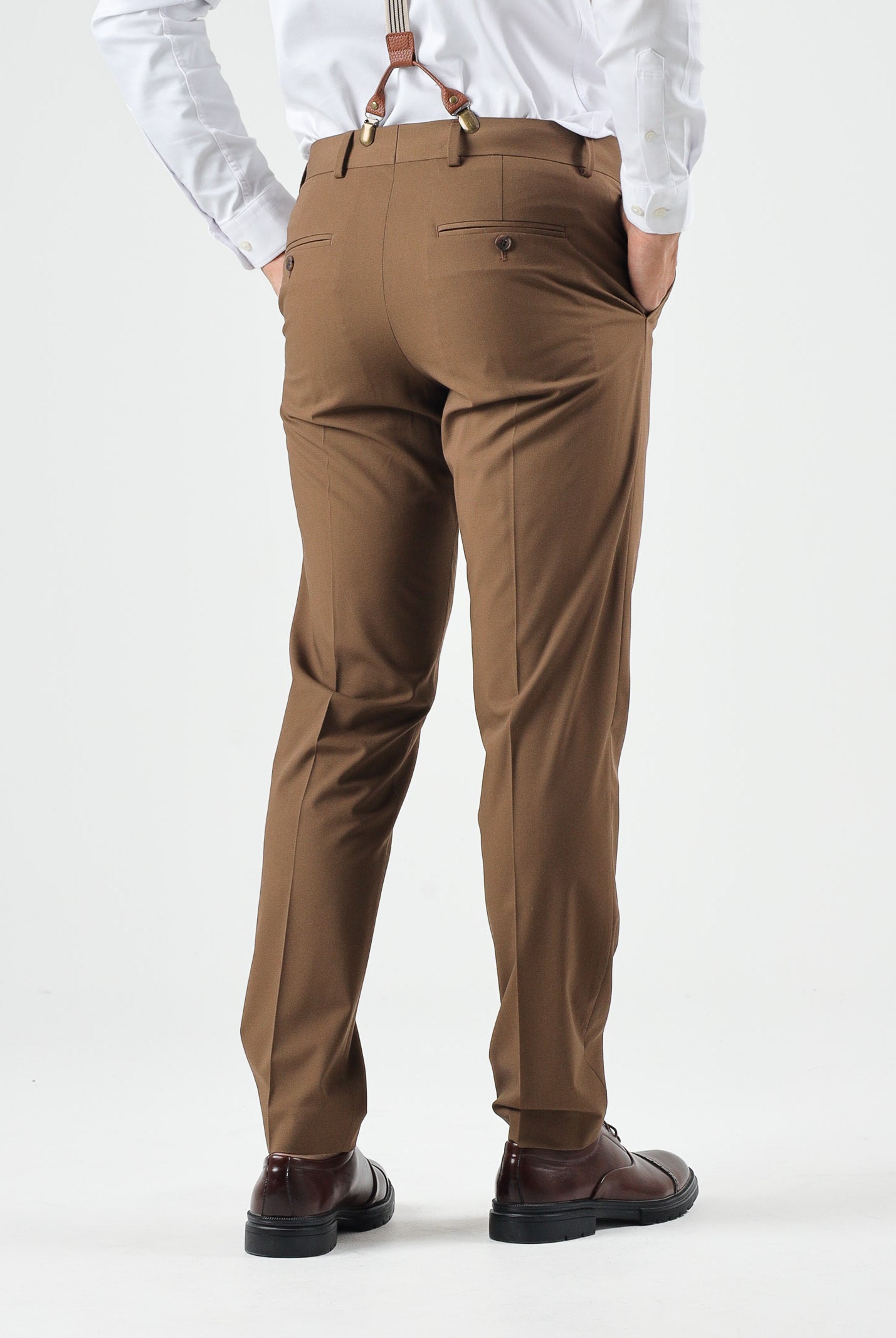 SELECTED HOMME Pantaloni LIAM Camel Beige da uomo con piega stirata centrale. 16087825 CAM SELECTED HOMME