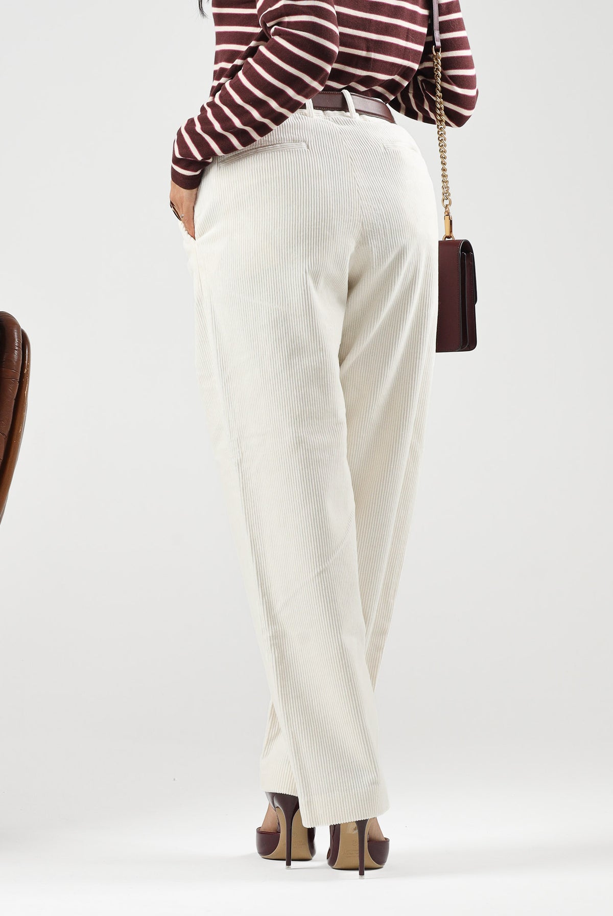 SELECTED HOMME Pantaloni egret-bianco per uomo e donna con piega centrale e tasche a filetto. 16102144 EG SELECTED HOMME