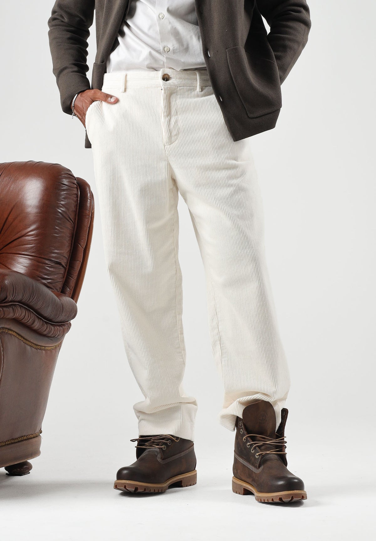 SELECTED HOMME Pantaloni egret-bianco per uomo e donna con piega centrale e tasche a filetto. 16102144 EG SELECTED HOMME