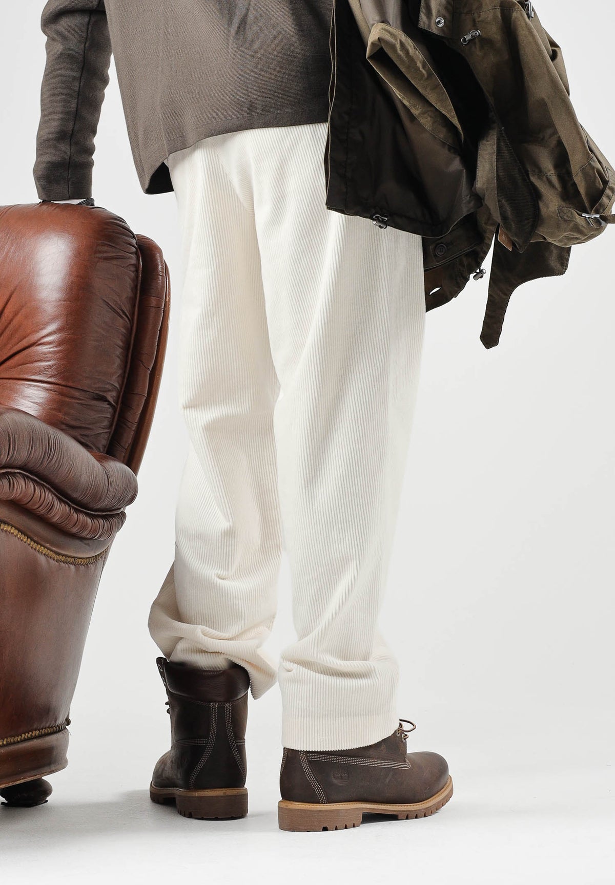 SELECTED HOMME Pantaloni egret-bianco per uomo con piega centrale e tasche a filetto. 16102144 EG SELECTED HOMME