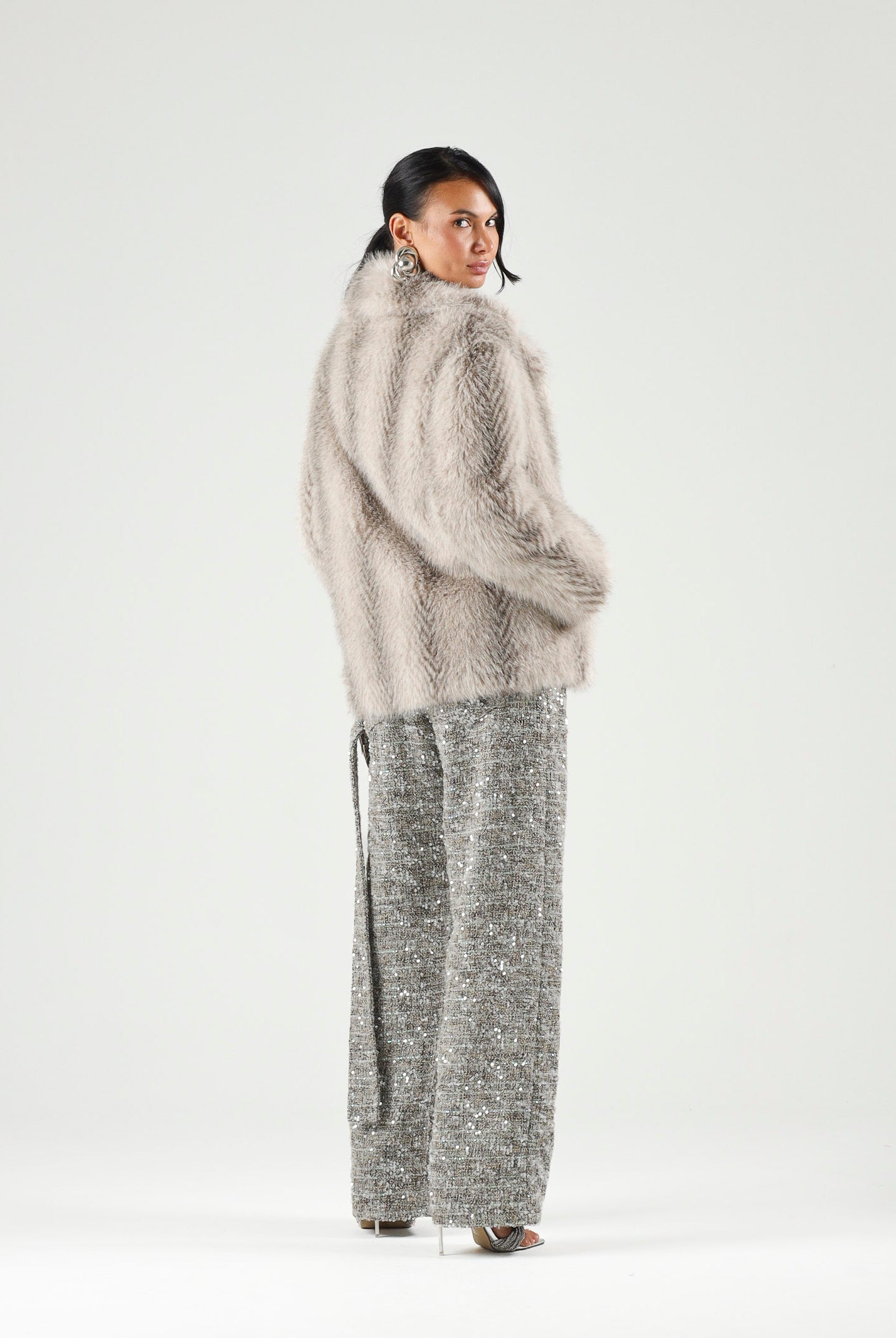 SIMONA CORSELLINI Cappotto in ecopelliccia grigio da donna <BR/> A26CPCBV0301 V0000 SIMONA CORSELLINI