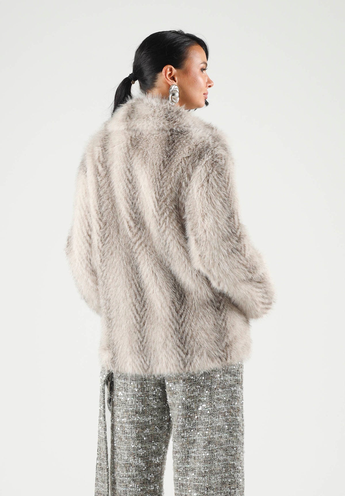 SIMONA CORSELLINI Pelliccia oversize nella colorazione grigio mélange da donna <BR/> A26CPCBV0301 V0000 SIMONA CORSELLINI