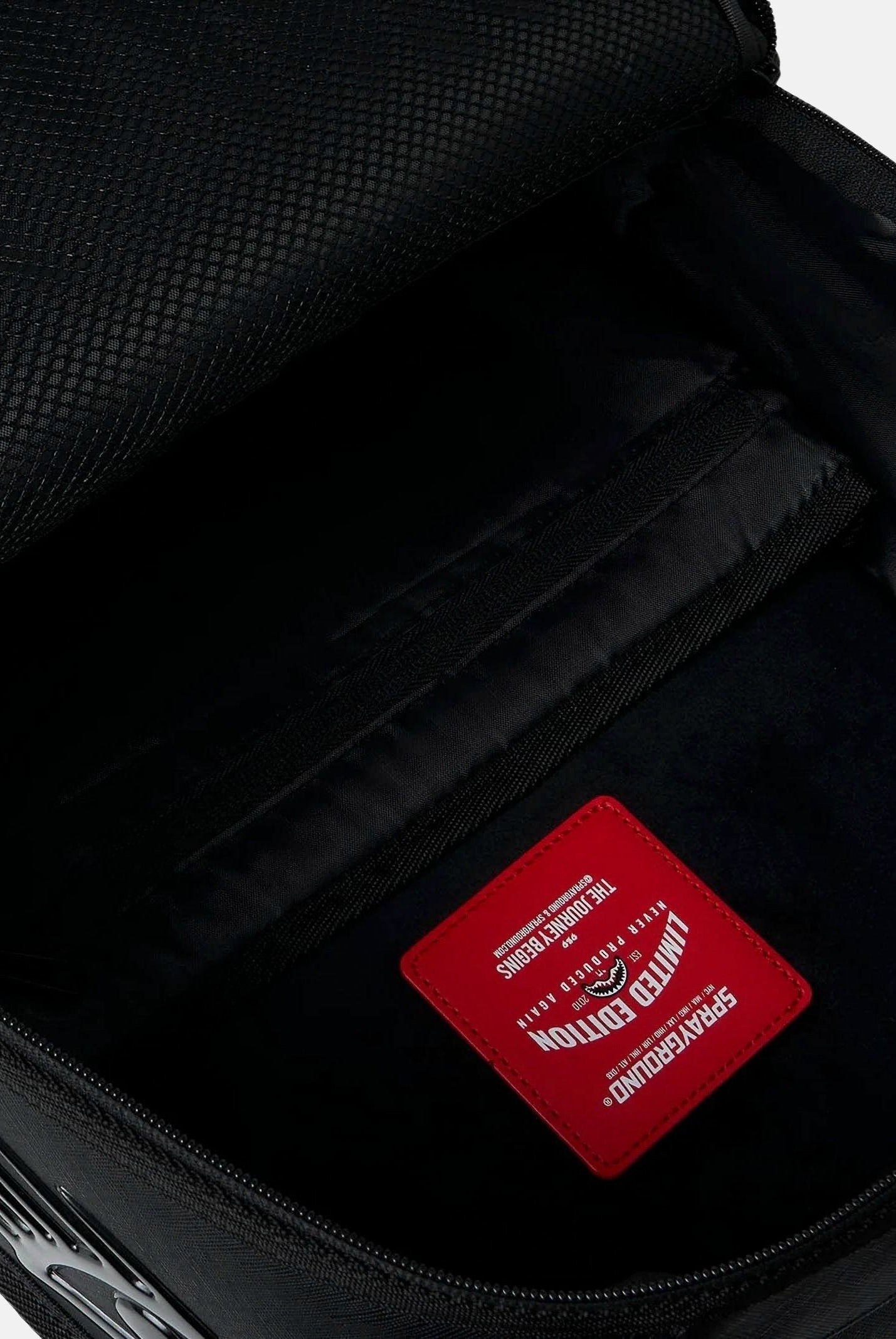 910B8412NSZ . SPRAYGROUND