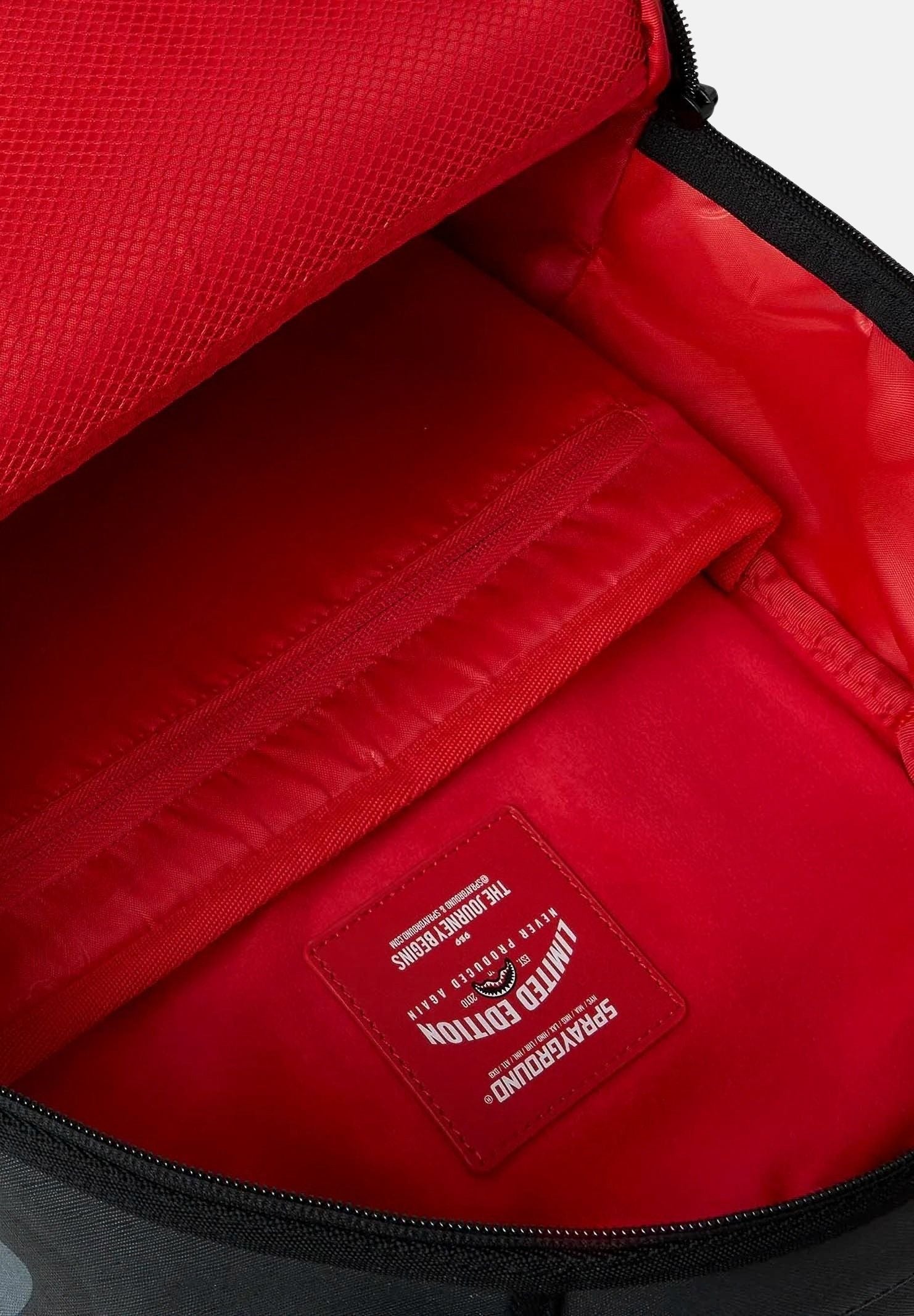 SPRAYGROUND Zaino CENTER RIP REVEALING gray-check nero per uomo, donna e bambino con iconico motivo Shark Mouth 910B8502NSZ . SPRAYGROUND