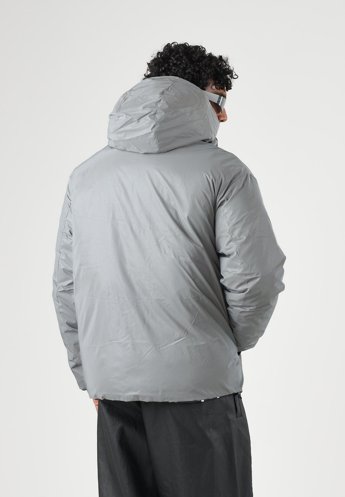 SPRAYGROUND Piumino grigio reversibile per uomo e donna con cappuccio regolabile, chiusura frontale con zip SP942 . SPRAYGROUND
