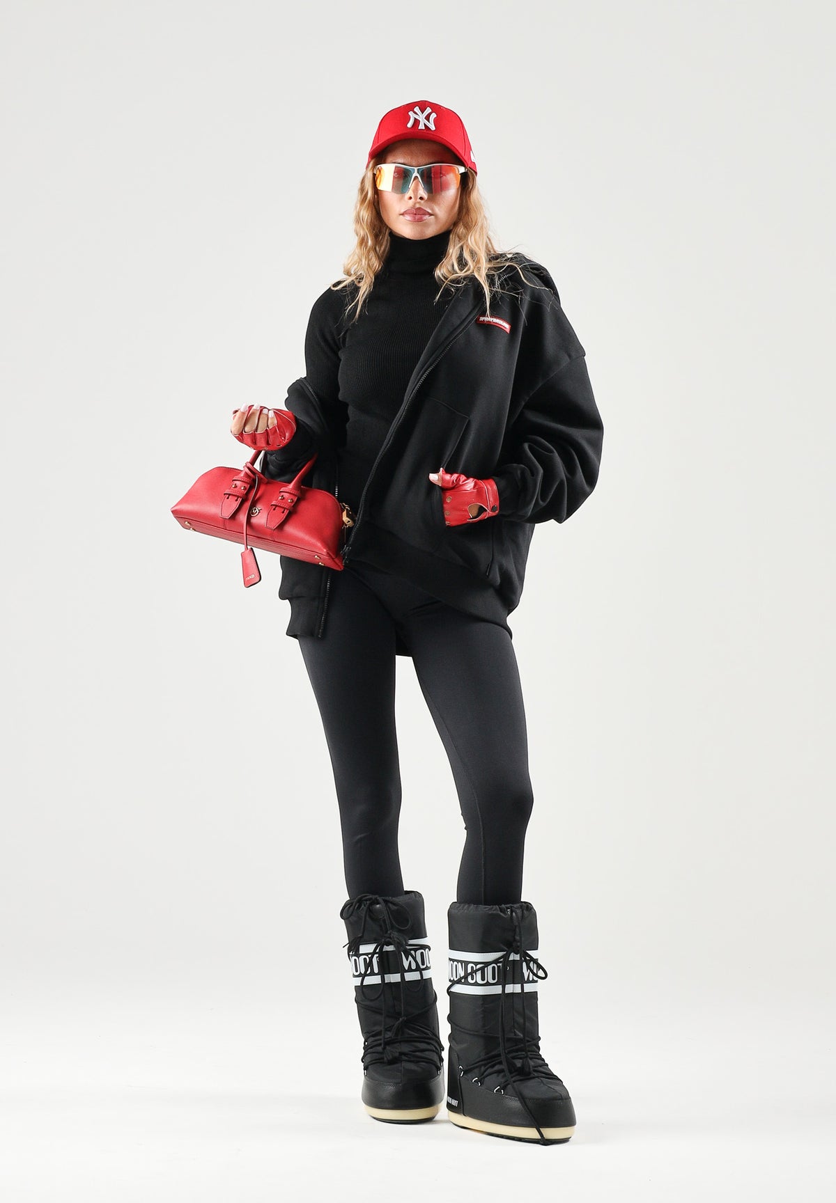 SPRAYGROUND Felpa con zip HOODIE nera per uomo e donna con dettaglio maschera balaclava. SP957G . SPRAYGROUND
