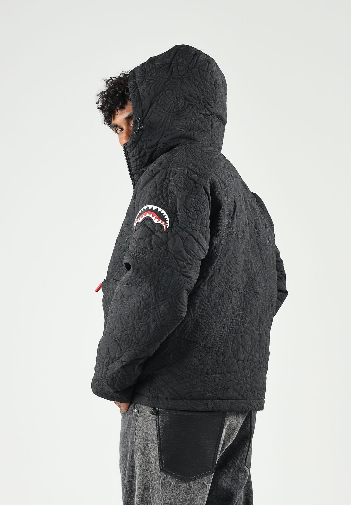 SPRAYGROUND Giubbotto MONOGRAM PUFFER JACKET nero per uomo e donna SP983 . SPRAYGROUND